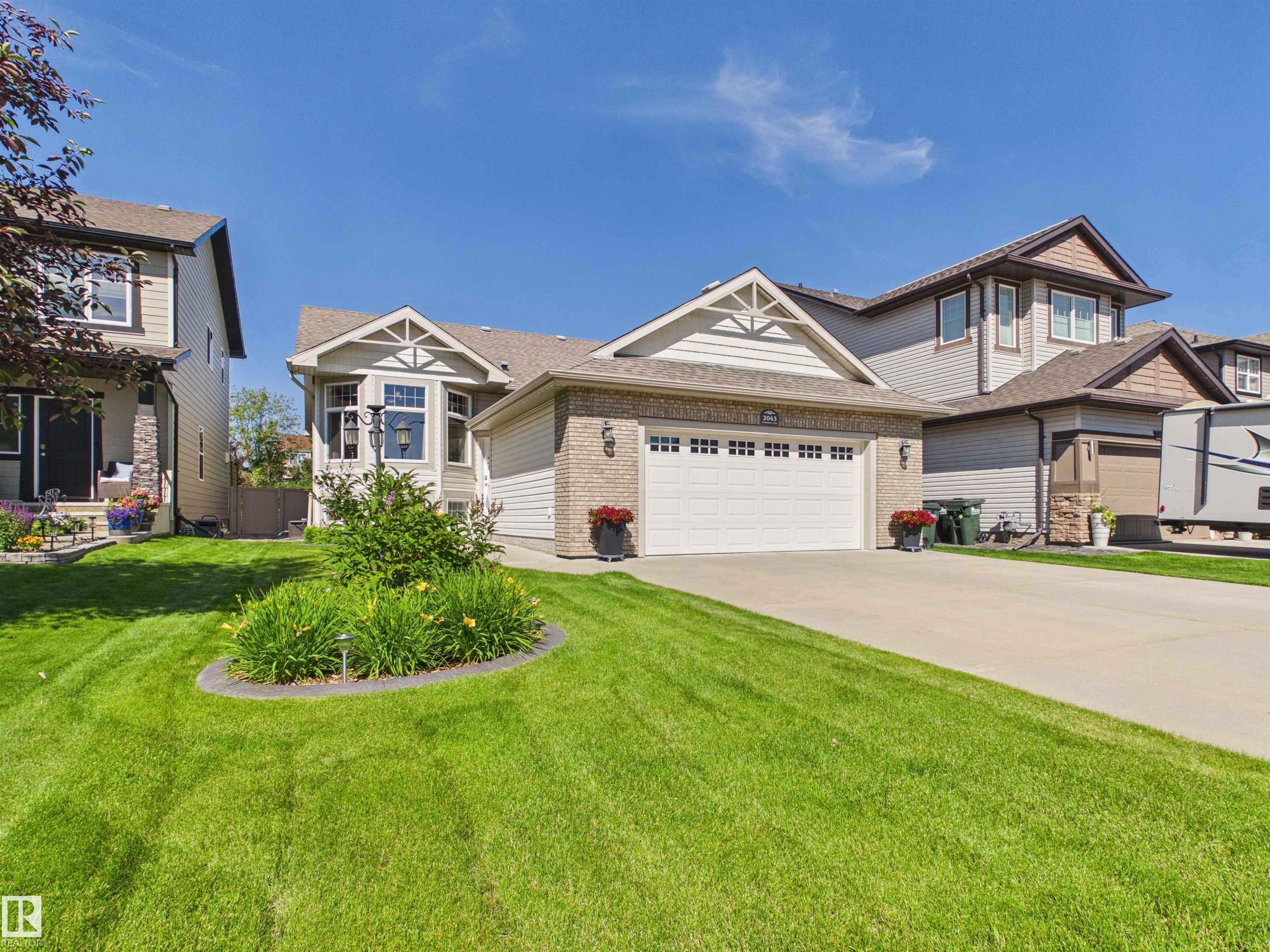 2043 CHRISTOPHER Close, E4501258, Alberta,