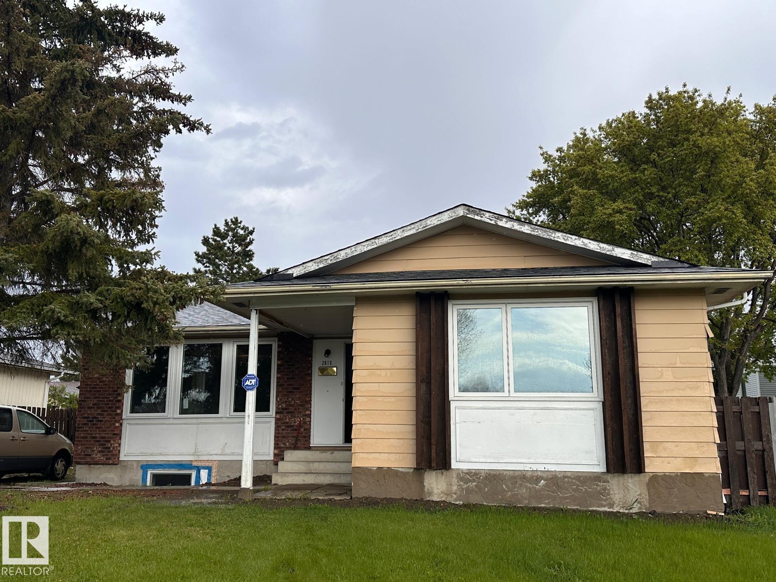 2613 105A Street, E4501259, Alberta,