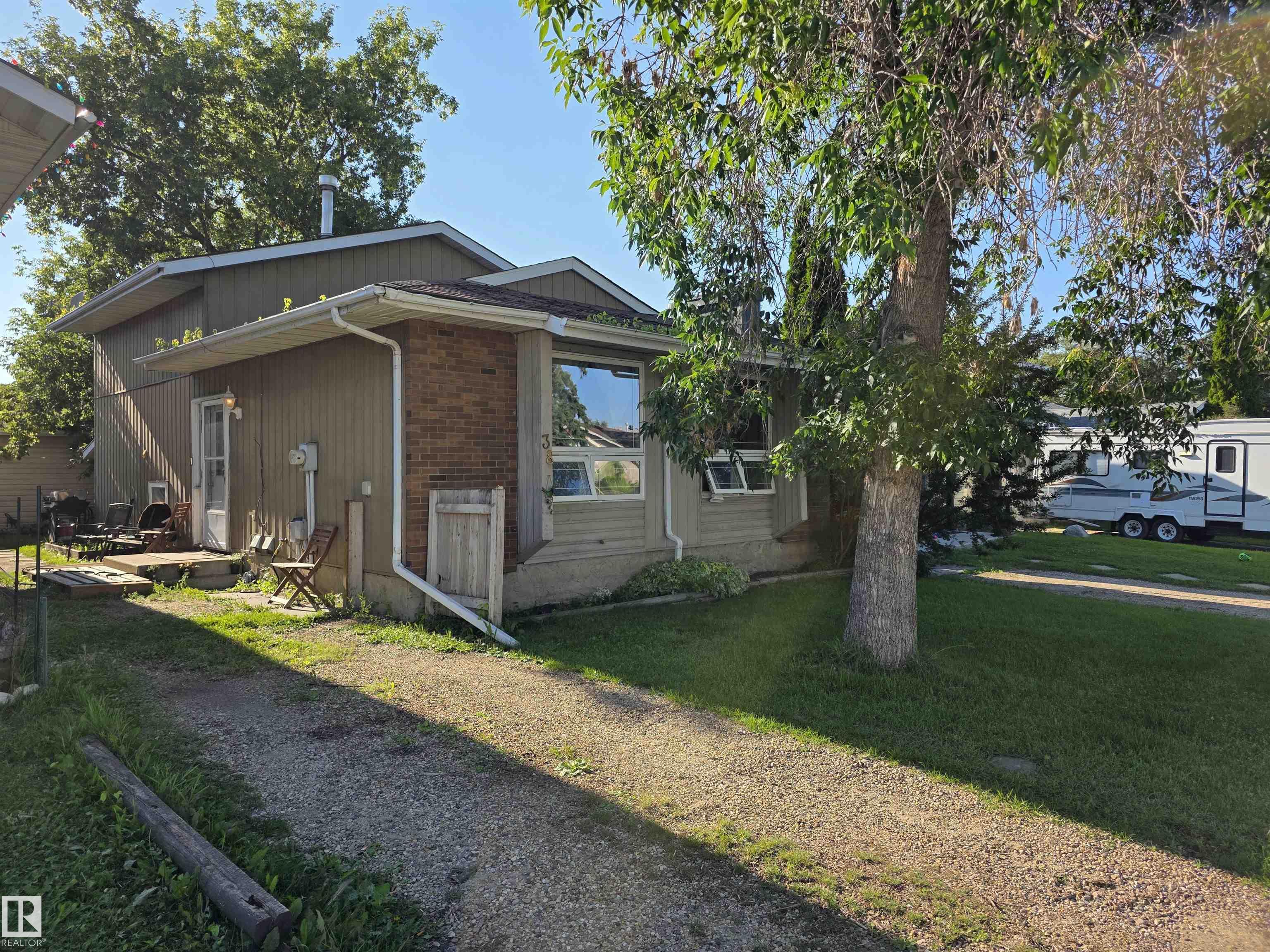 38 GREENWOOD Drive, E4501820, Alberta,