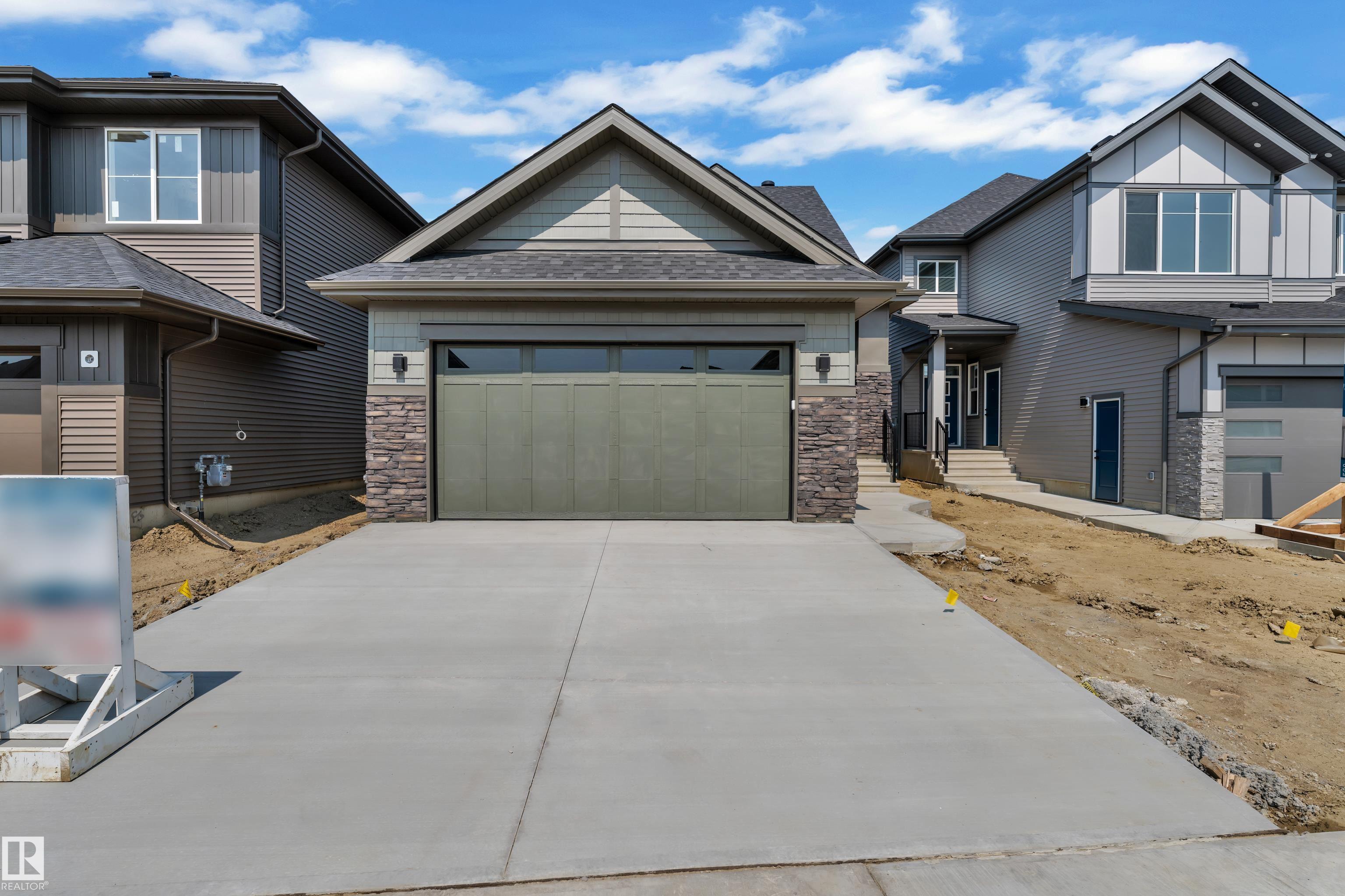 264 Falcon Crescent, E4501868, Alberta,