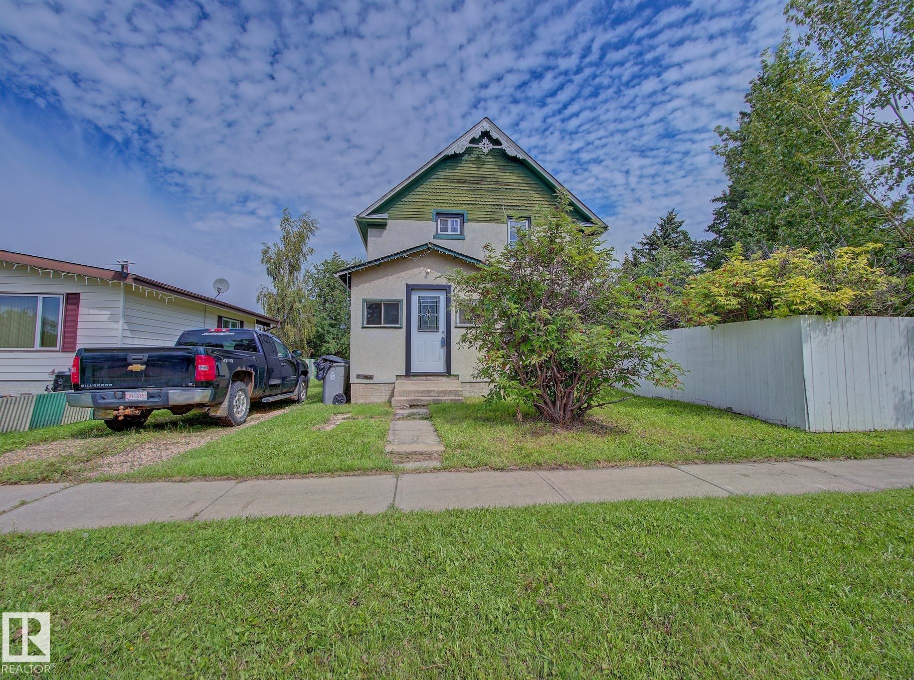 5414 52 Avenue, E4502130, Alberta,