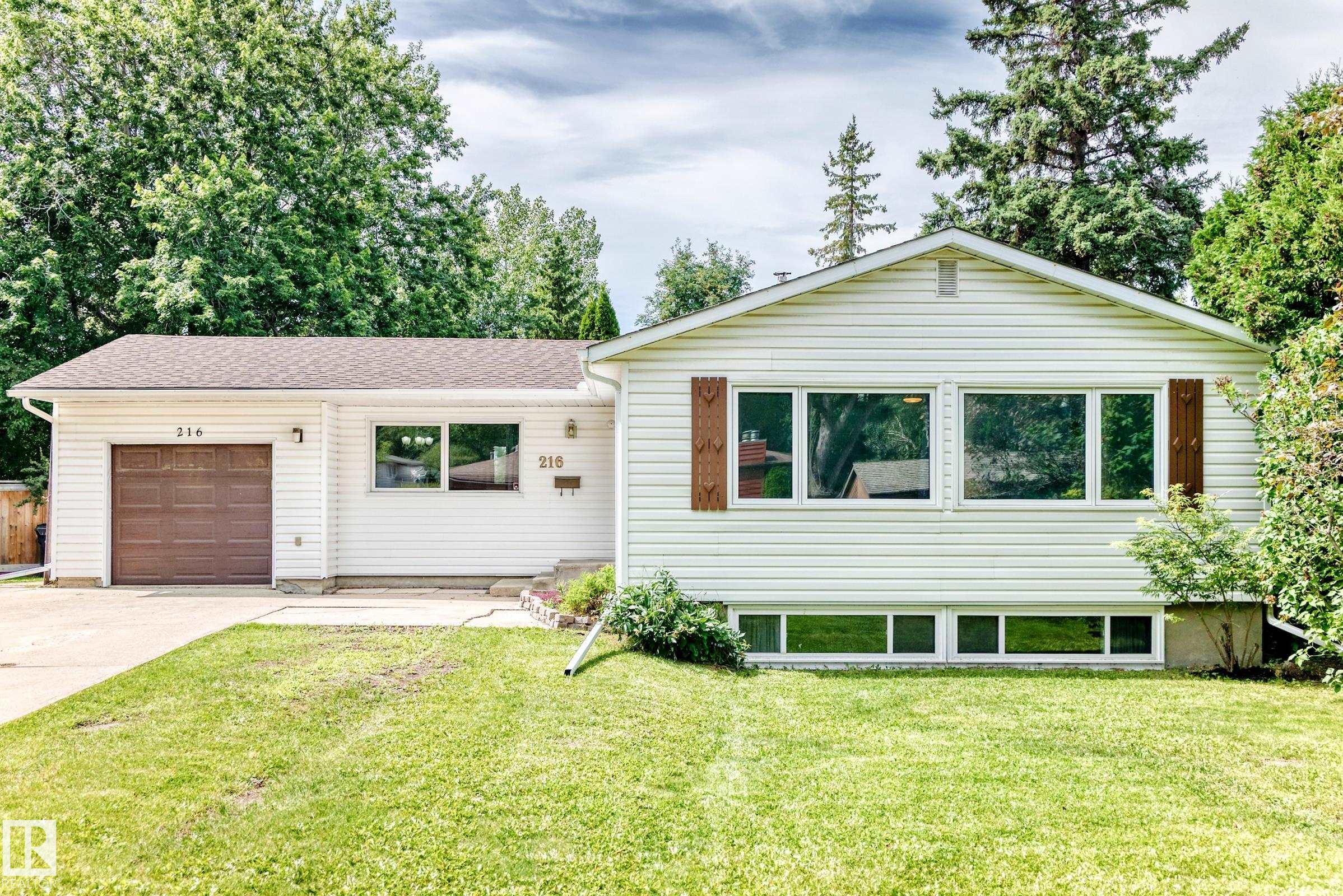 216 COTTONWOOD Avenue, E4502169, Alberta,