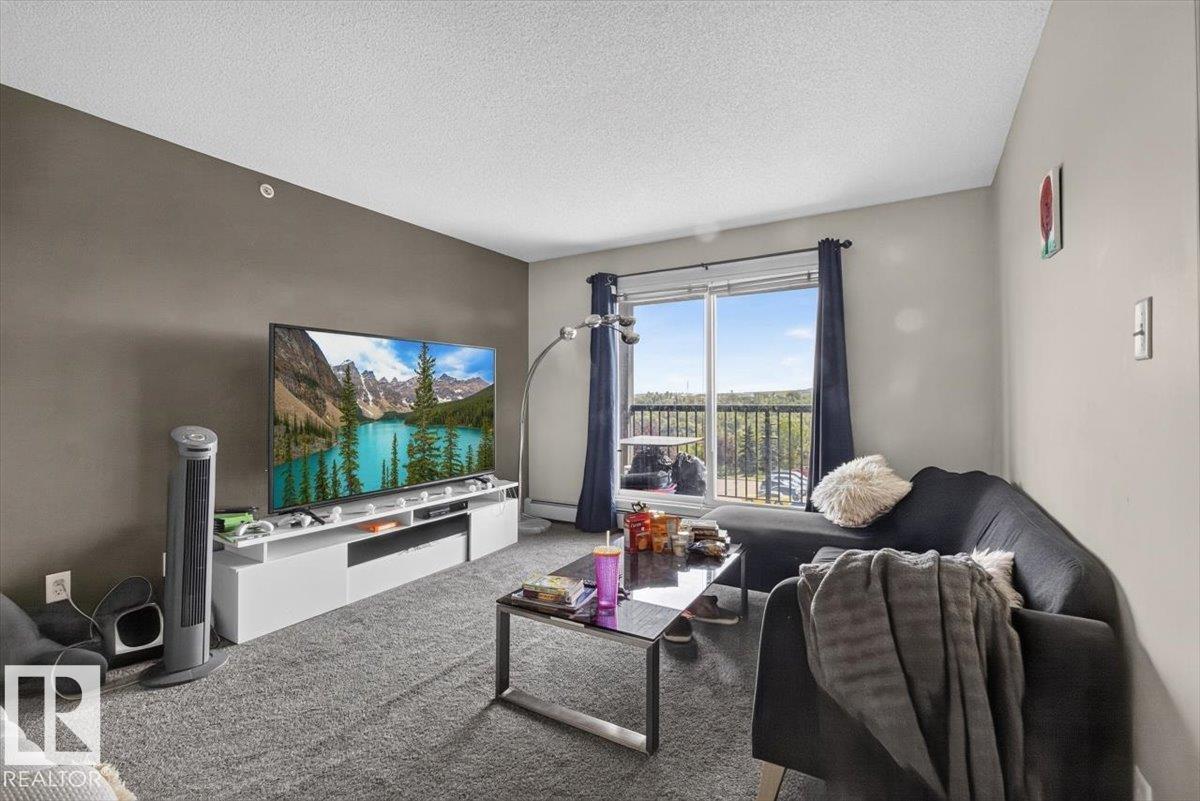 421 1180 HYNDMAN Road, E4502199, Alberta,