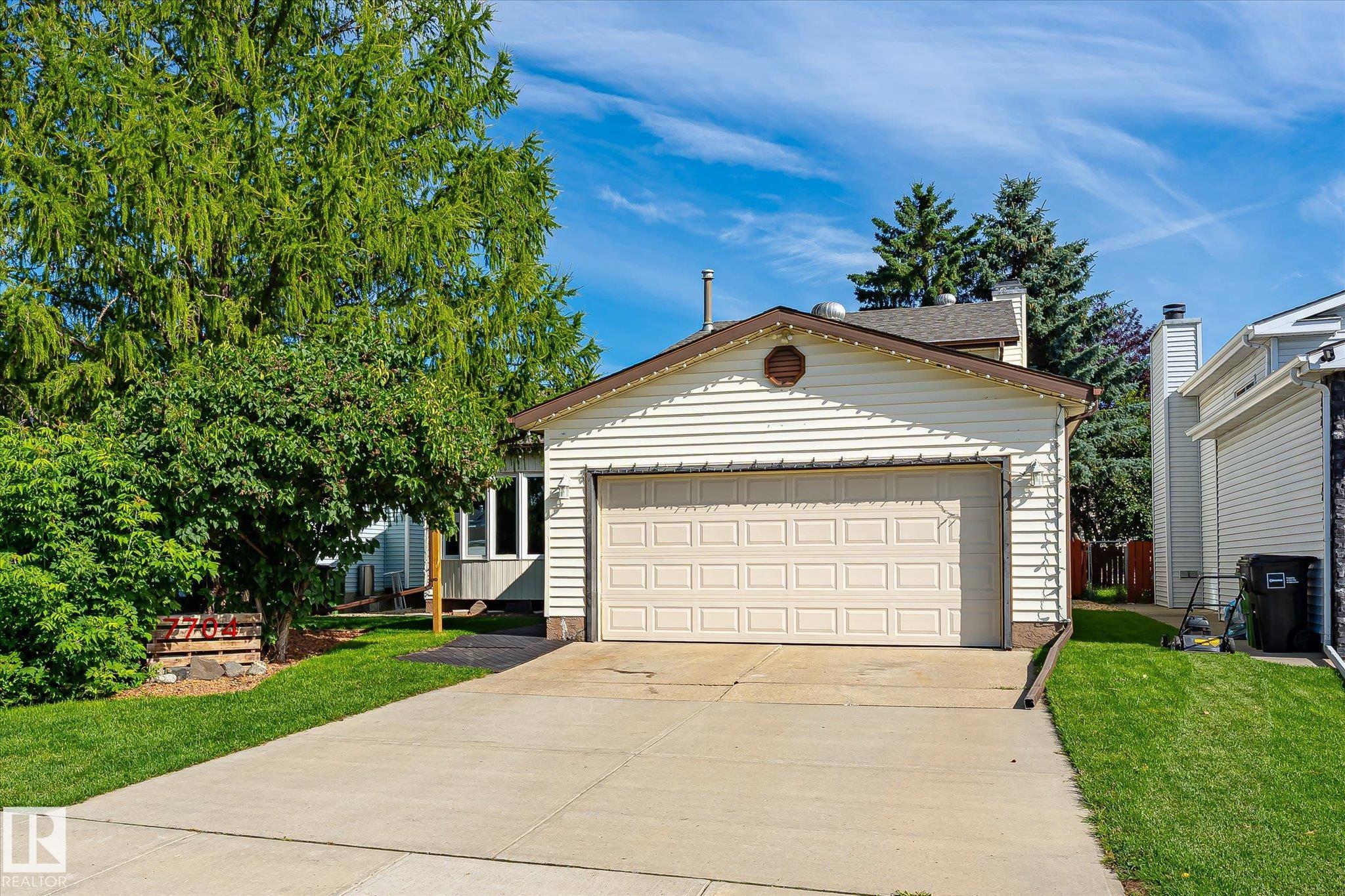 7704 152B Avenue NW, E4502454, Alberta,