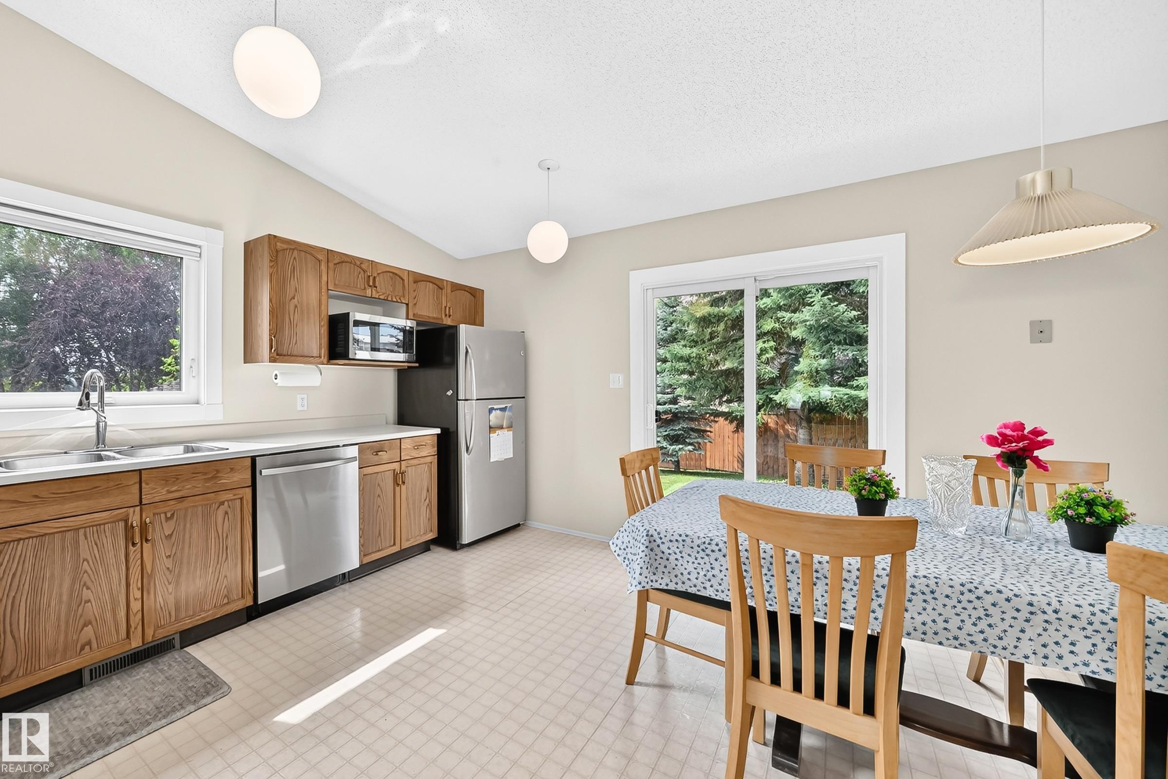 2404 37 Street, E4502474, Alberta,