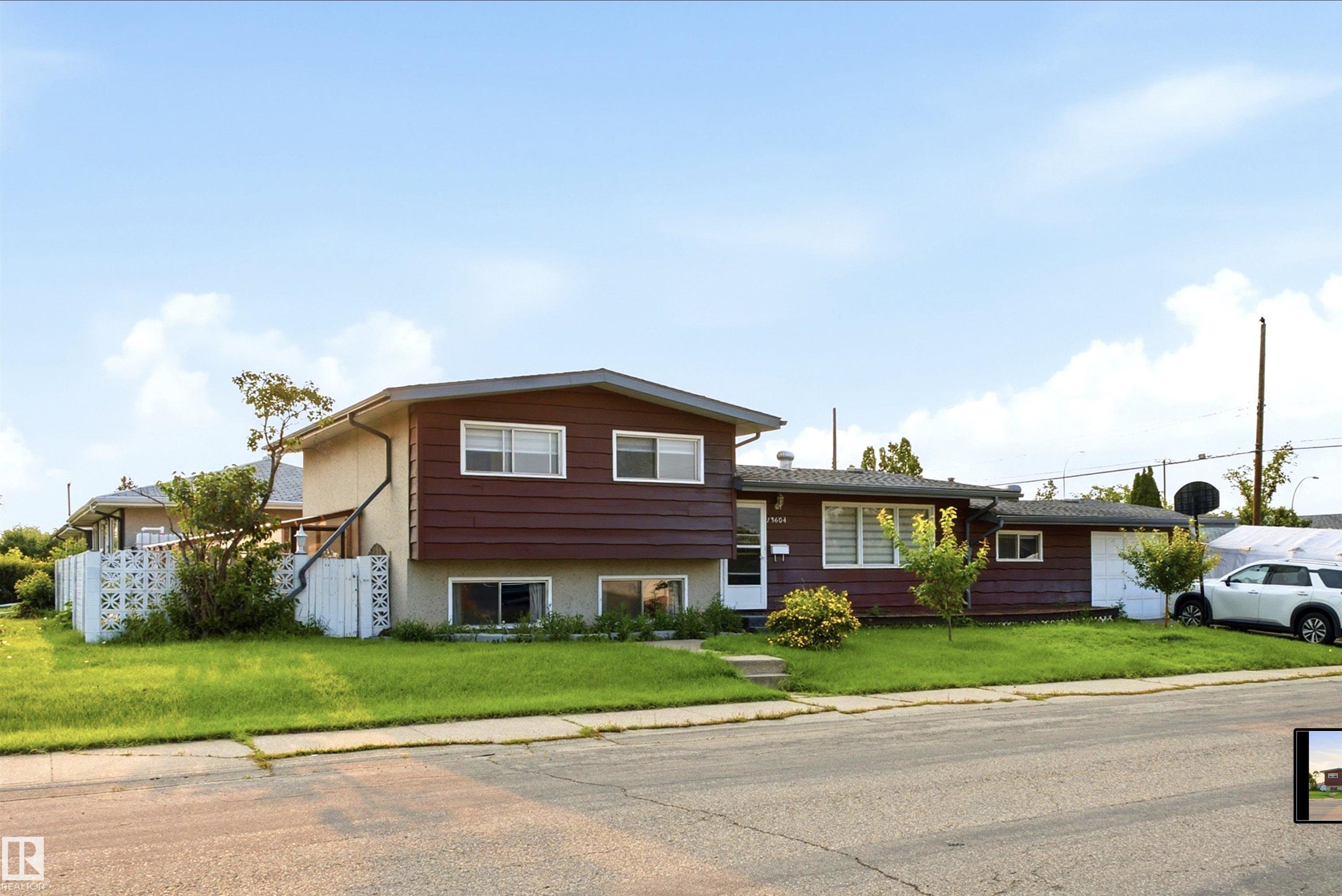 13604 90A Street, E4502557, Alberta,