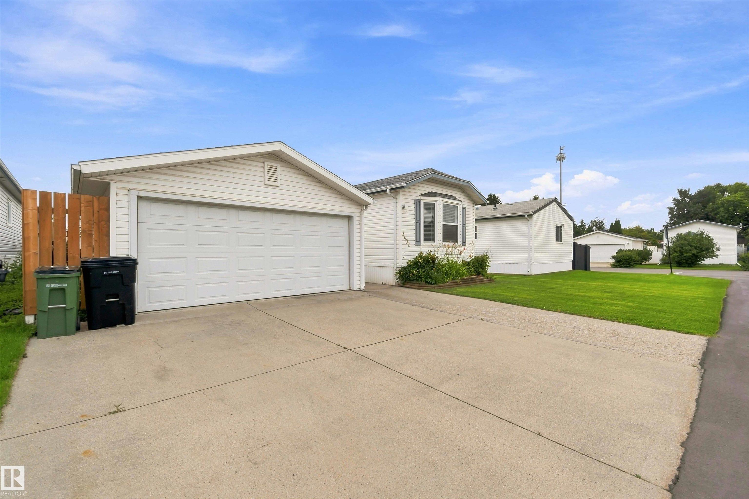 3402 LAKEVIEW Point(e), E4502579, Alberta,
