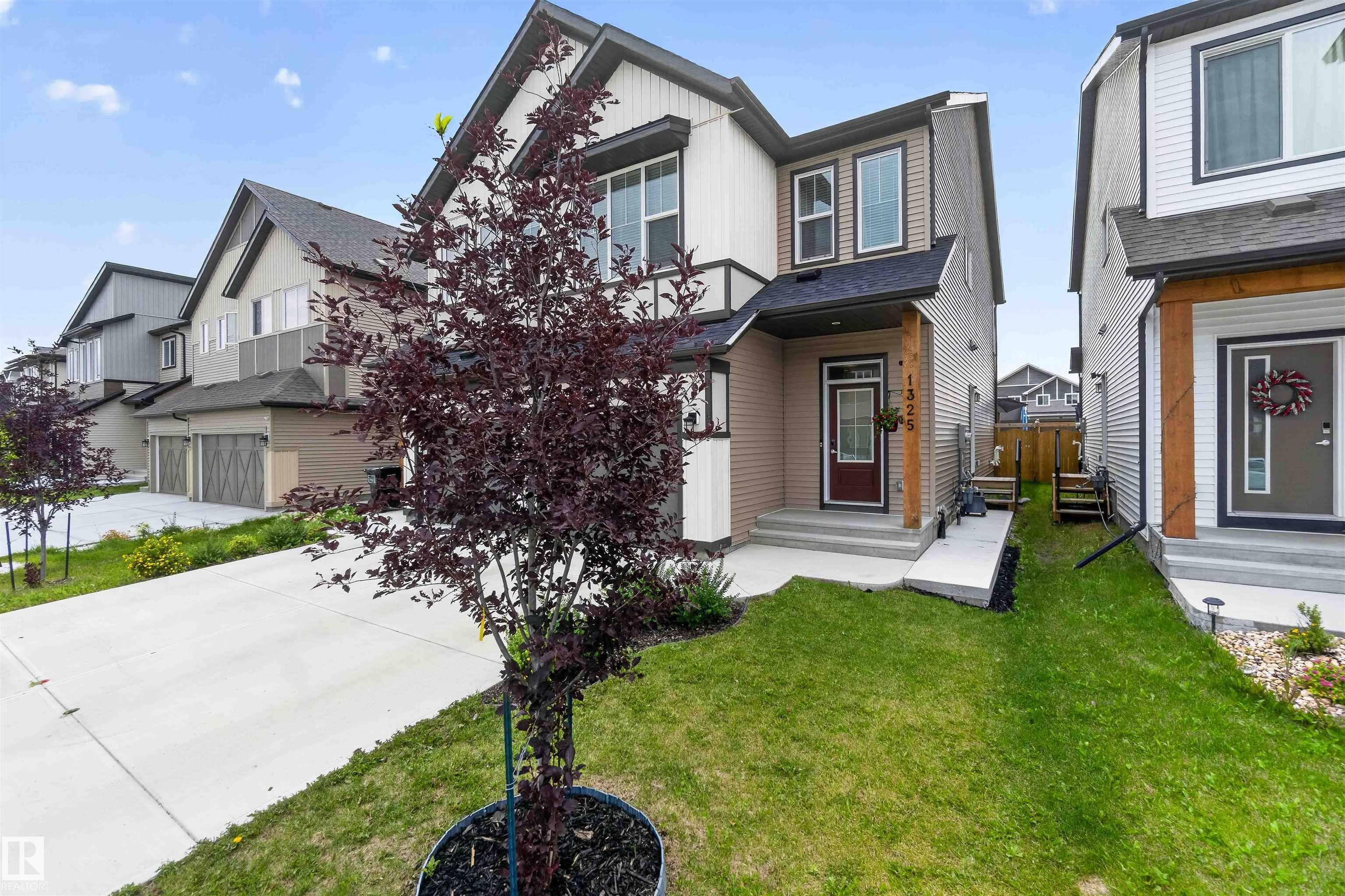 1325 PODERSKY Wynd, E4502595, Alberta,