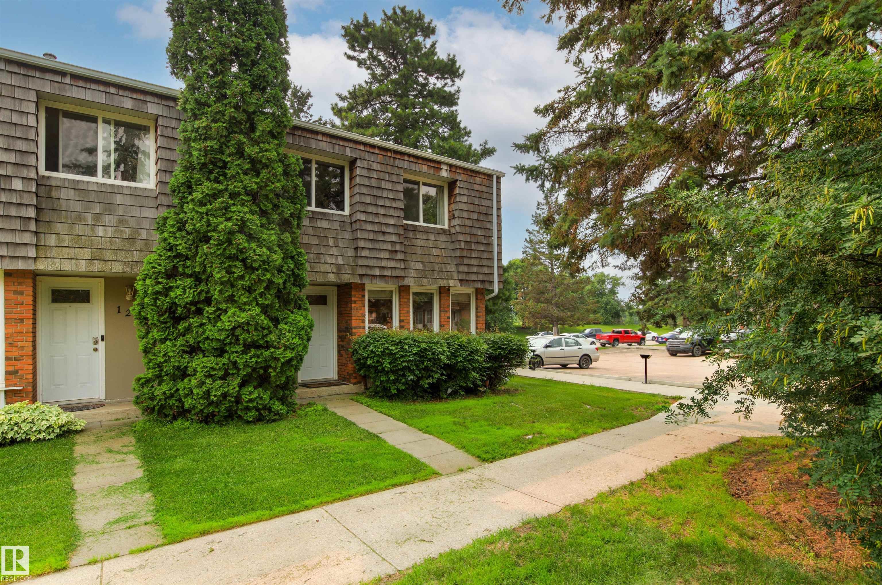 126 Great Oaks Oaks, E4502704, Alberta,