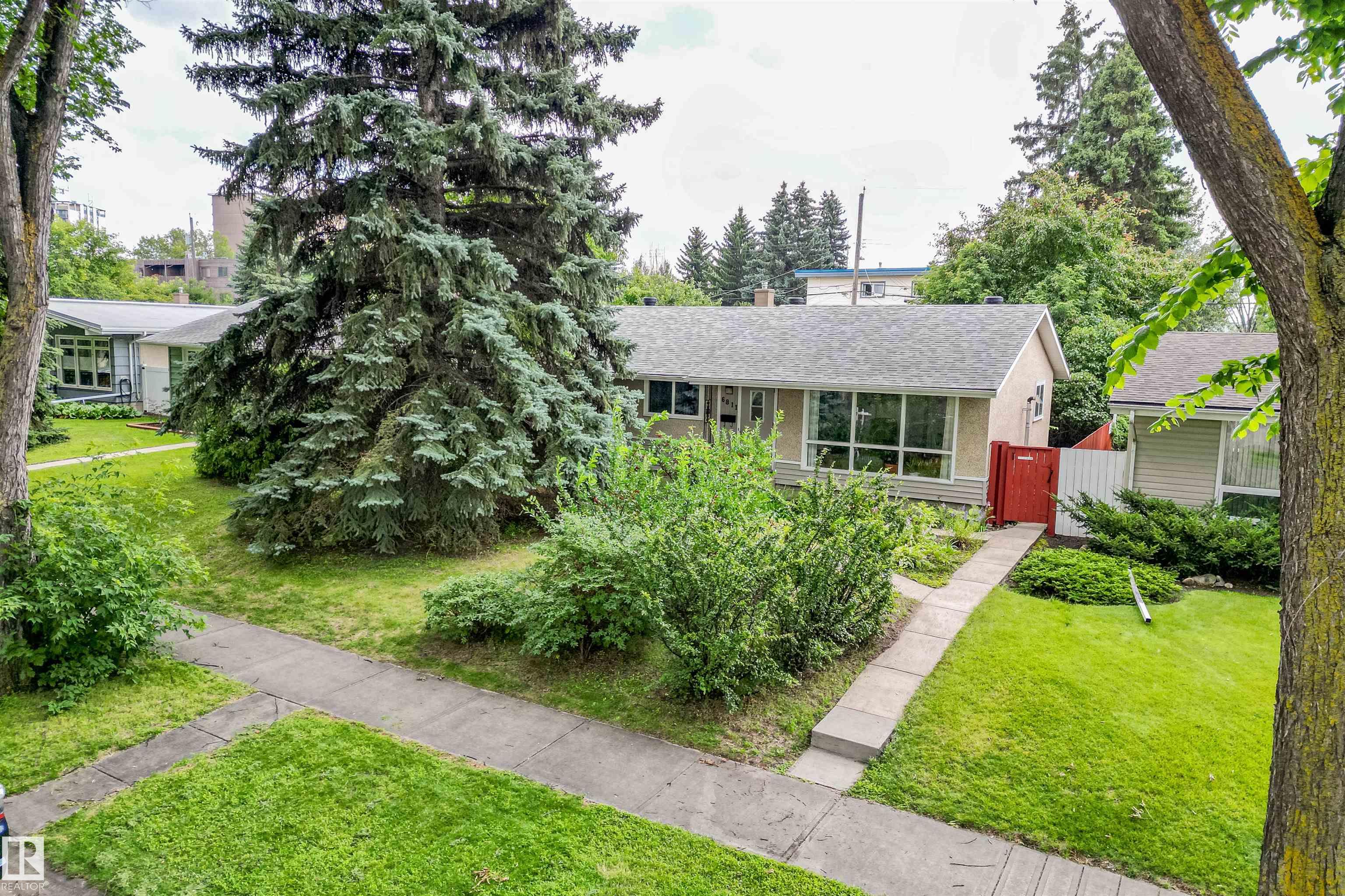 6811 101A Avenue, E4502775, Alberta,