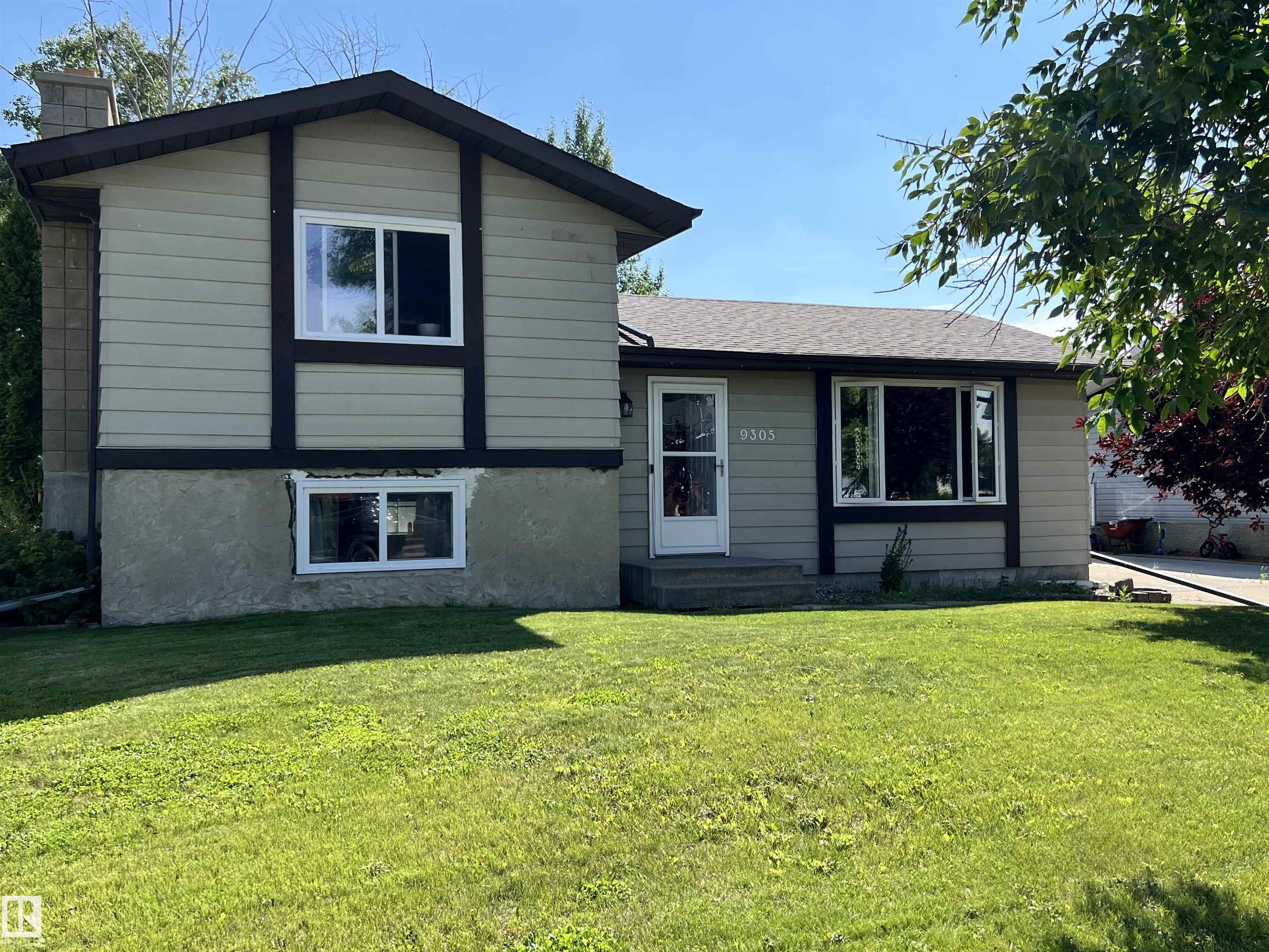 9305 97 Avenue, E4502890, Alberta,