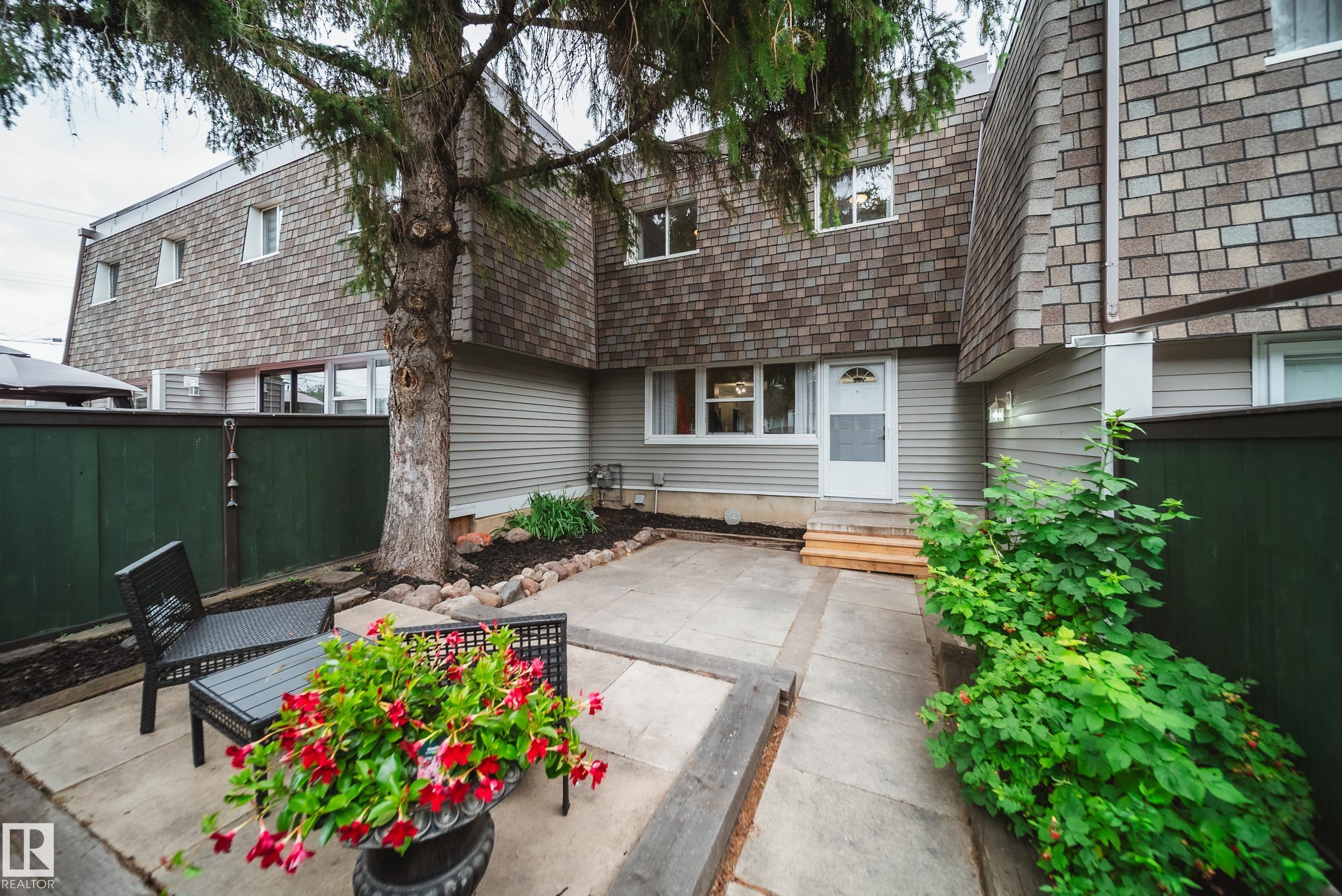521 VILLAGE ON THE GREEN Green, E4502956, Alberta,