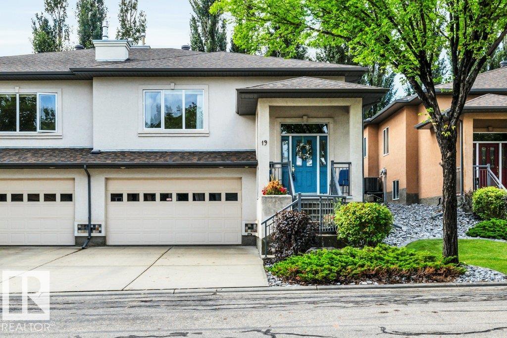 19 50 Oakridge Drive S, E4503415, Alberta,