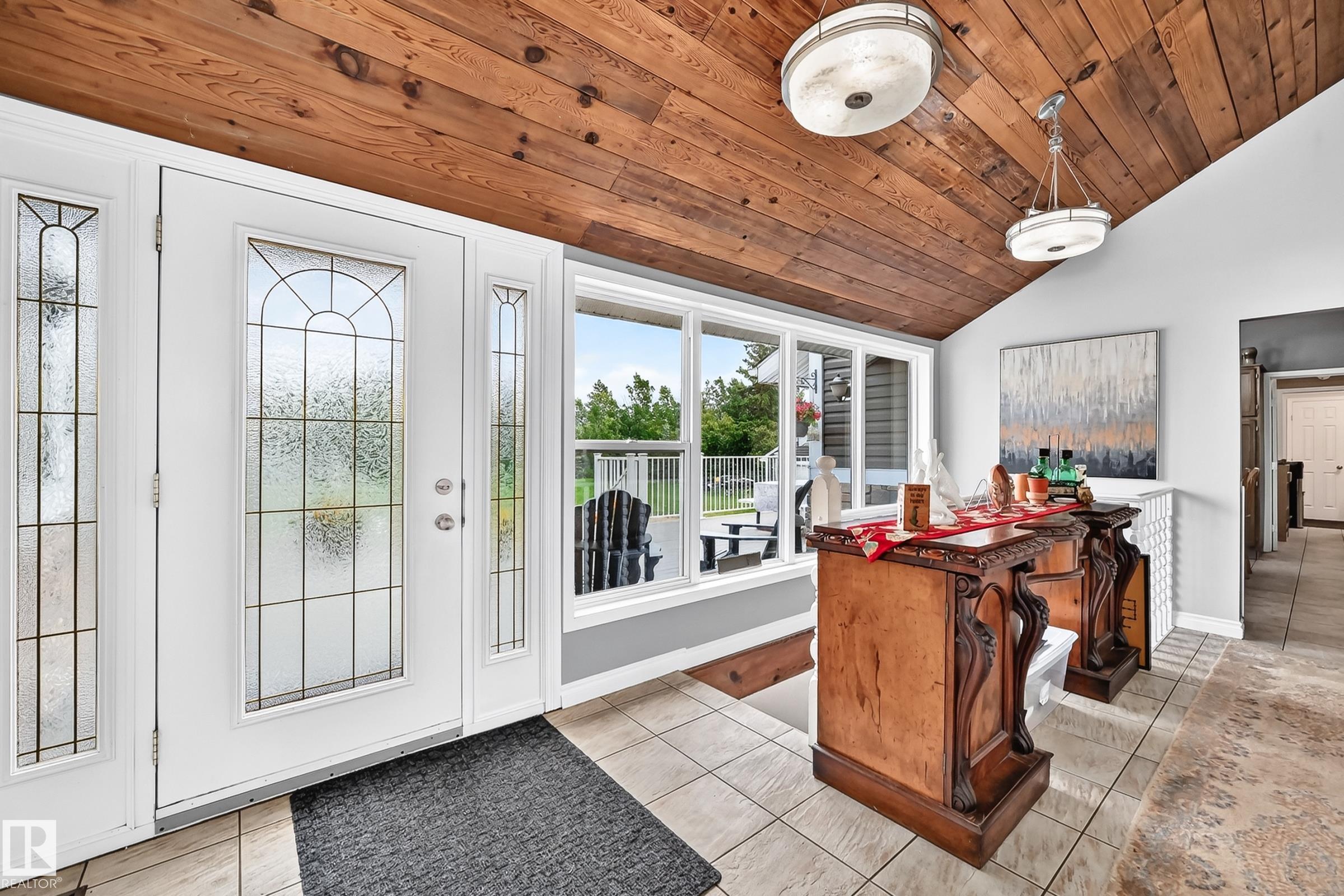 Third View of 1 53250 RGE ROAD 215, Woodland Park (Strathcona), Rural Strathcona County, Alberta, T8E 2B3