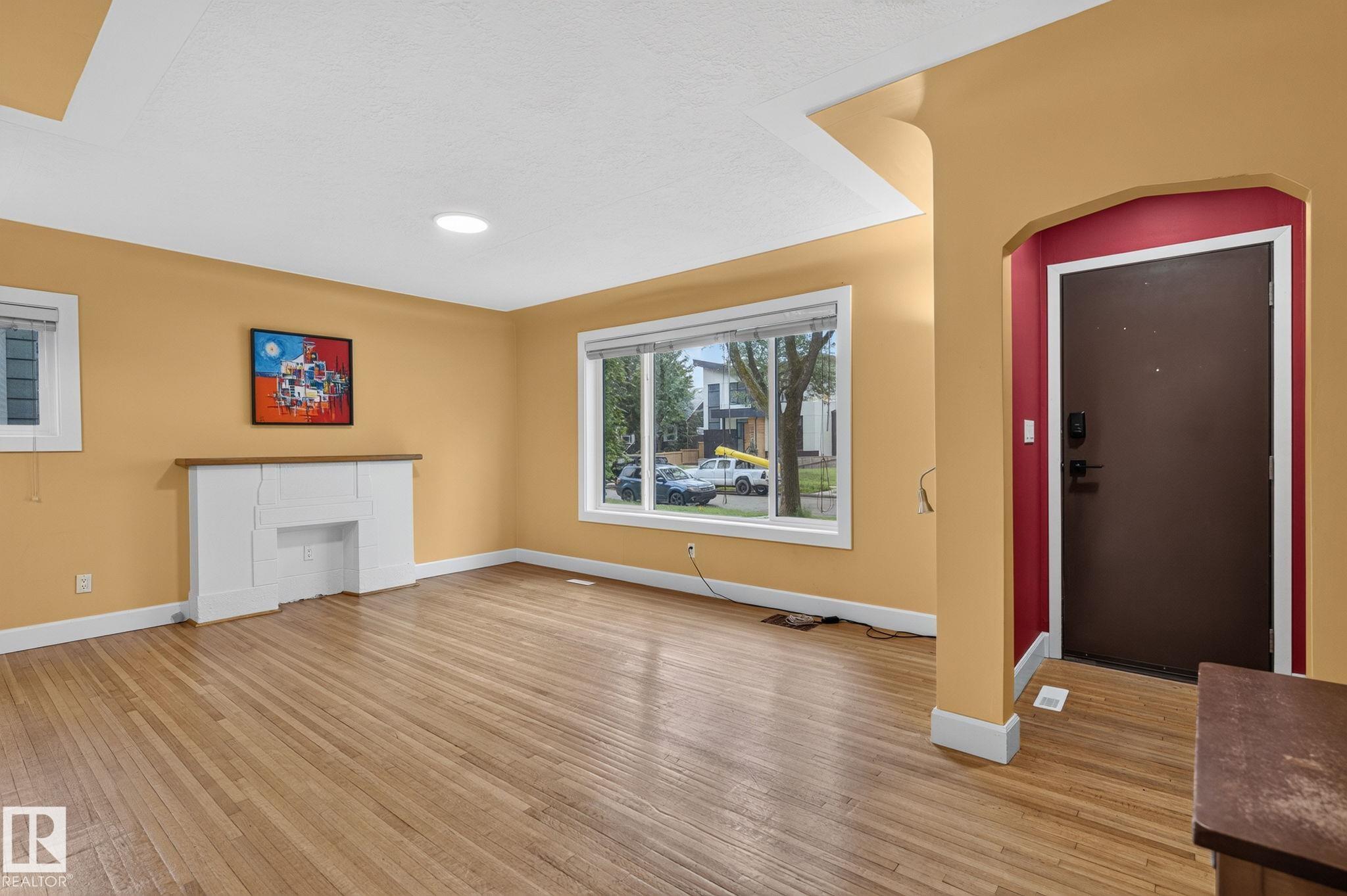 Second View of 6261 112A Street, Parkallen (Edmonton), Edmonton, Alberta, T6H 3K4