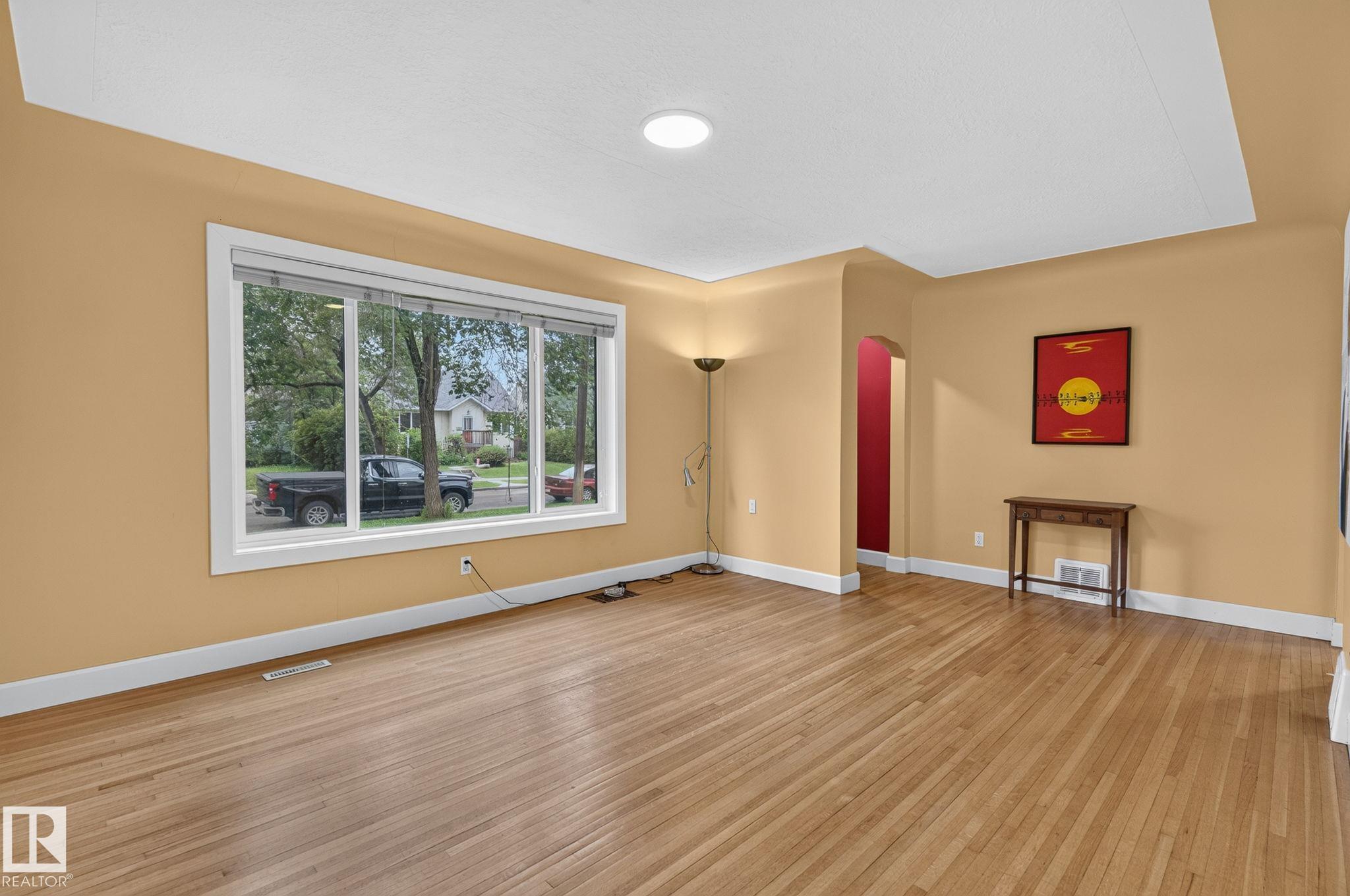 Third View of 6261 112A Street, Parkallen (Edmonton), Edmonton, Alberta, T6H 3K4