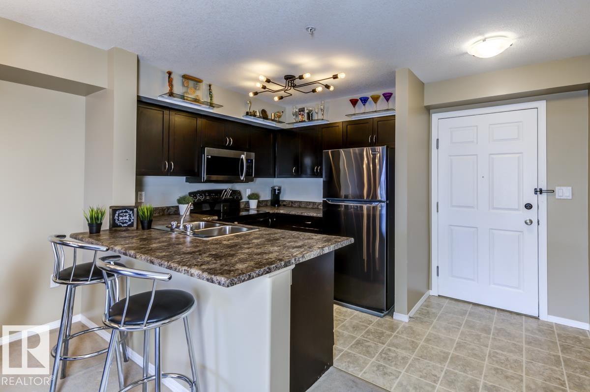 220 42 SUMMERWOOD Boulevard, E4503584, Alberta,