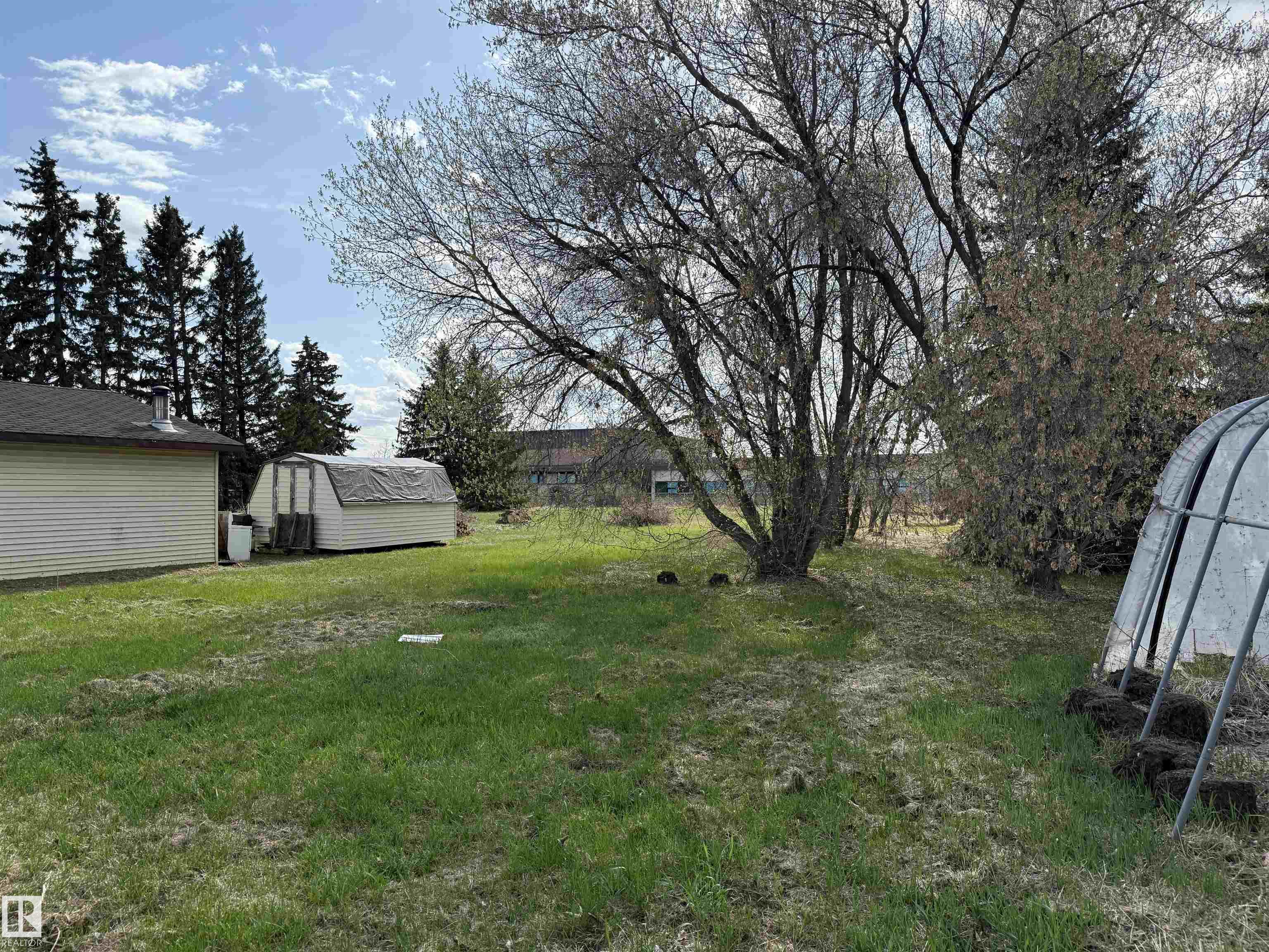 Second View of Thorsby, Thorsby, Alberta, T0C 2P0