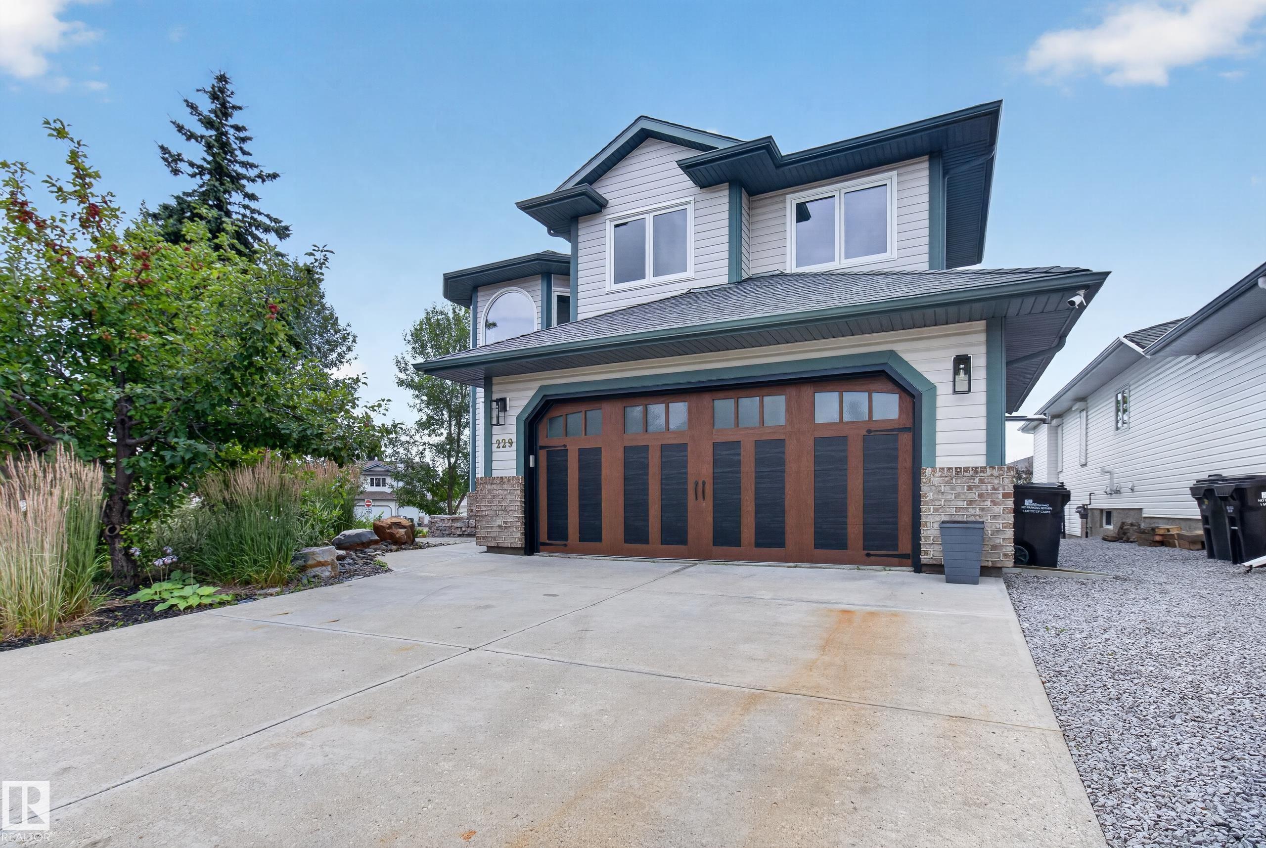 229 HILLCREST Crest, E4503635, Alberta,