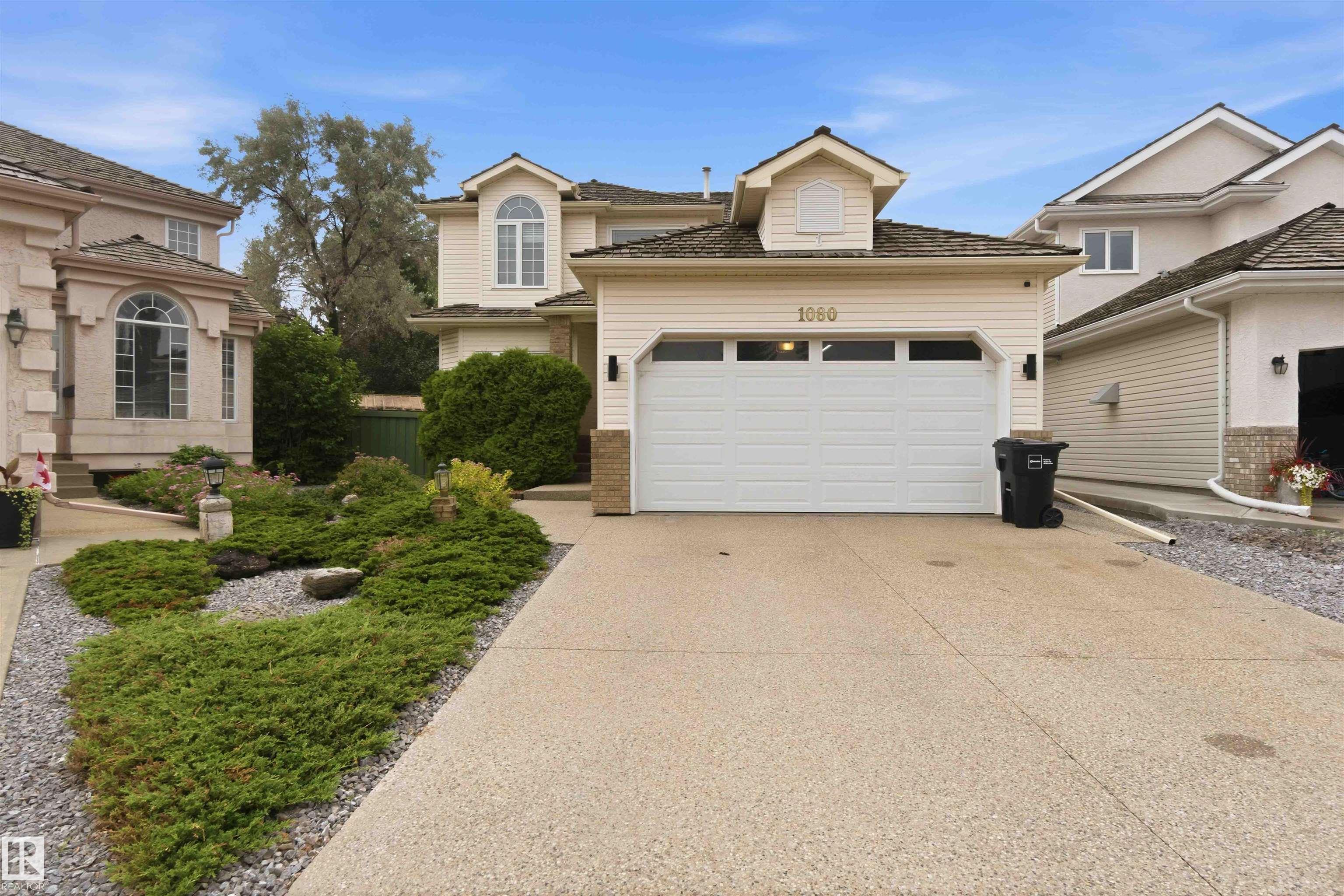 Second View of 1080 WEDGEWOOD Boulevard, Wedgewood Heights, Edmonton, Alberta, T6M 2L6