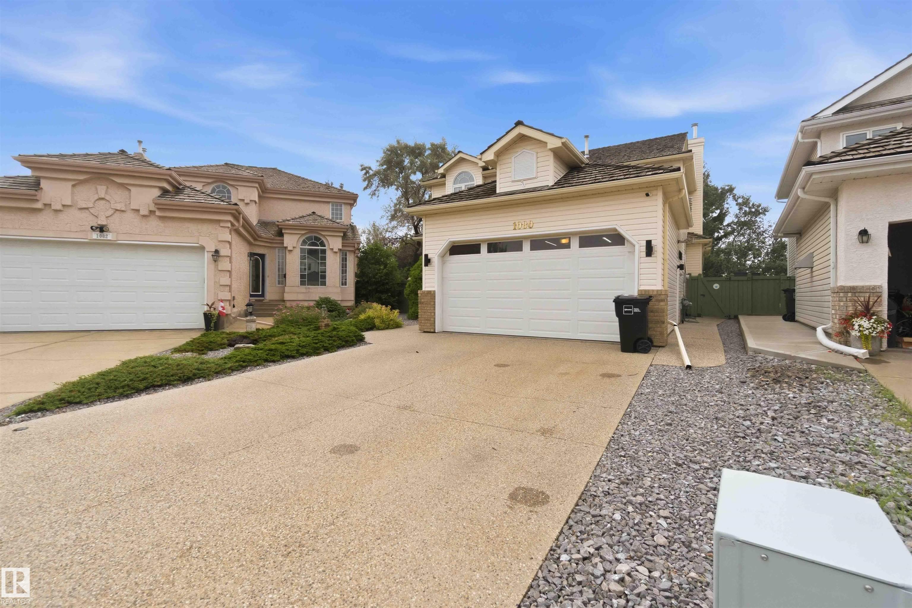 Third View of 1080 WEDGEWOOD Boulevard, Wedgewood Heights, Edmonton, Alberta, T6M 2L6