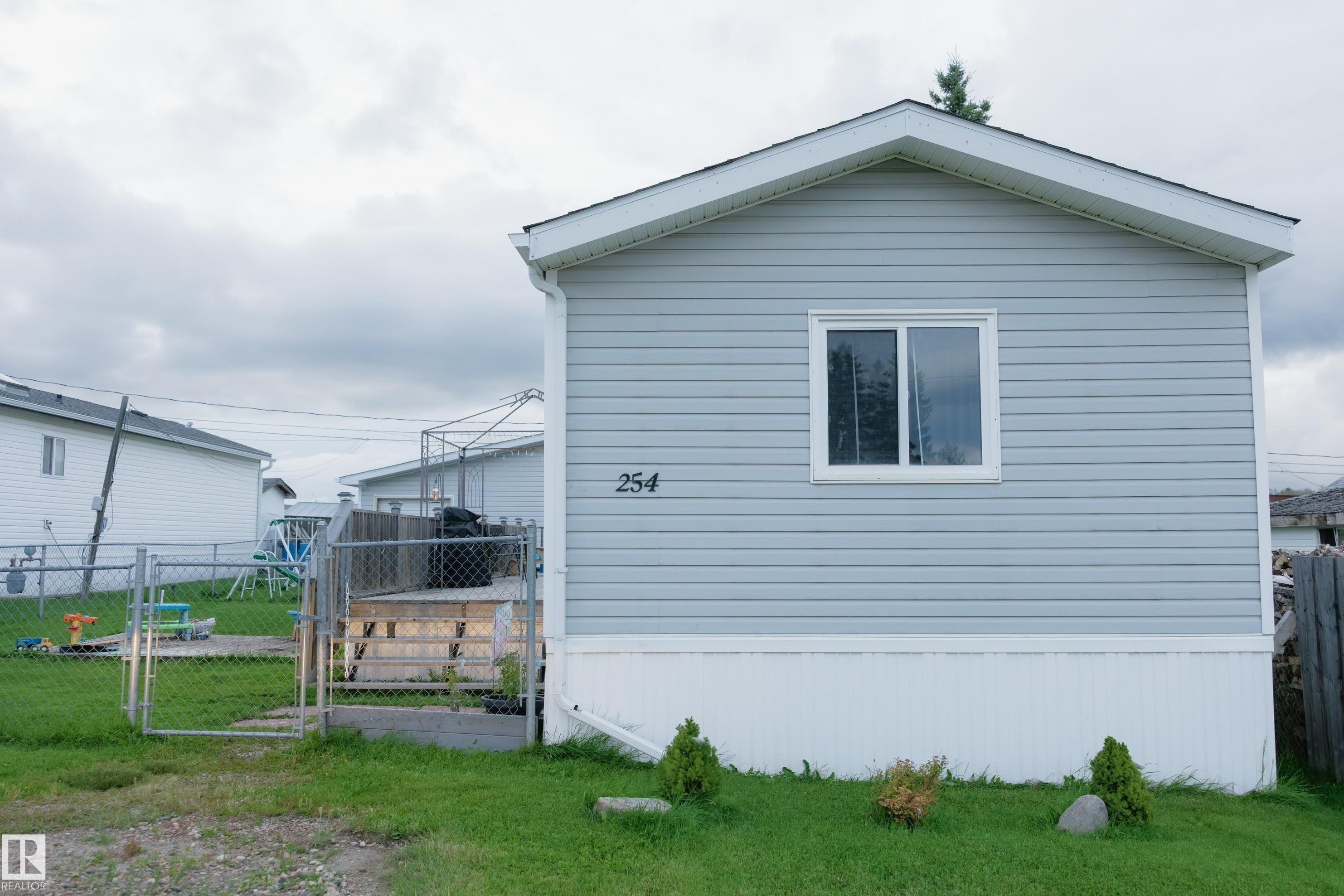 254 49231 RR80, E4503840, Alberta,