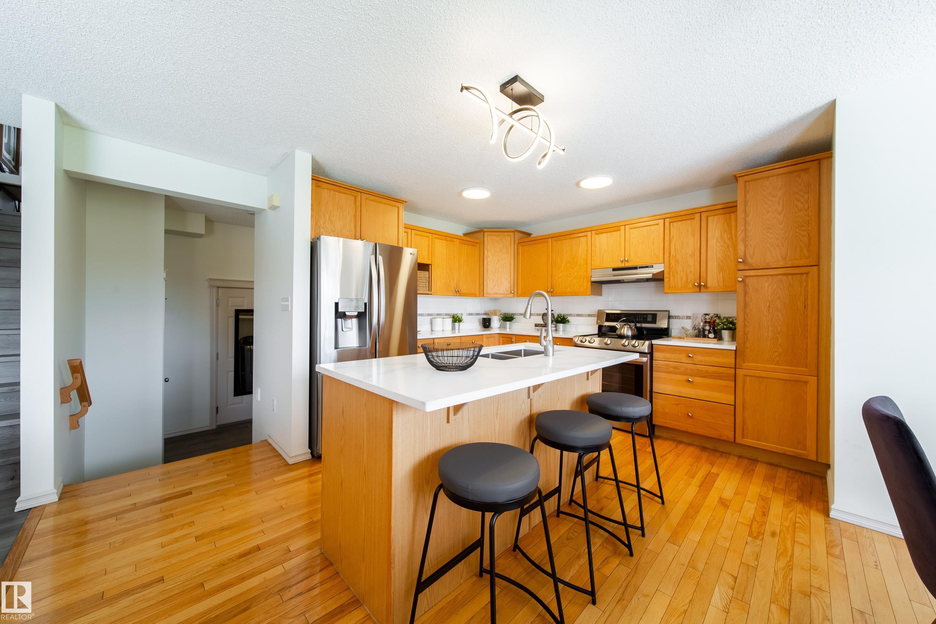 Fourth View of 4811 152 Avenue, Miller, Edmonton, Alberta, T5Y 3B8