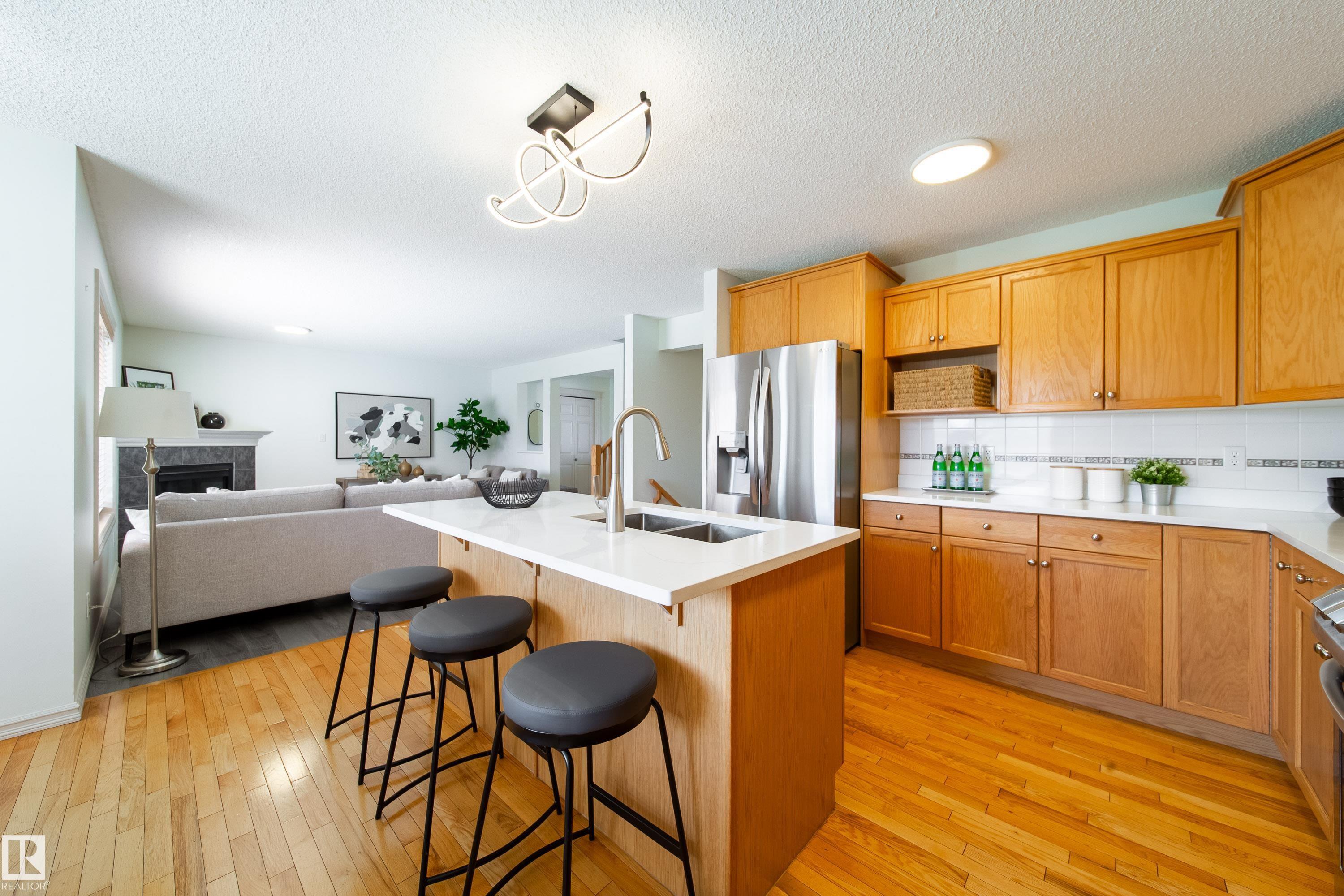Fifth View of 4811 152 Avenue, Miller, Edmonton, Alberta, T5Y 3B8