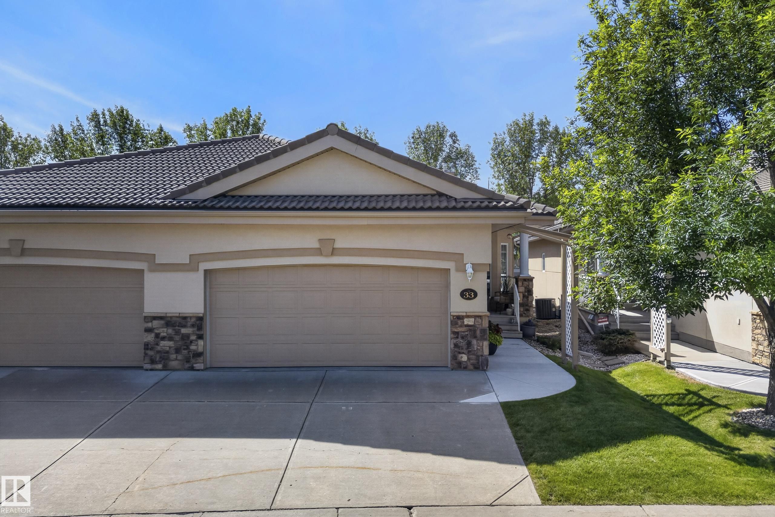 Third View of 33 13808 155 Avenue, Carlton, Edmonton, Alberta, T6V 1T8