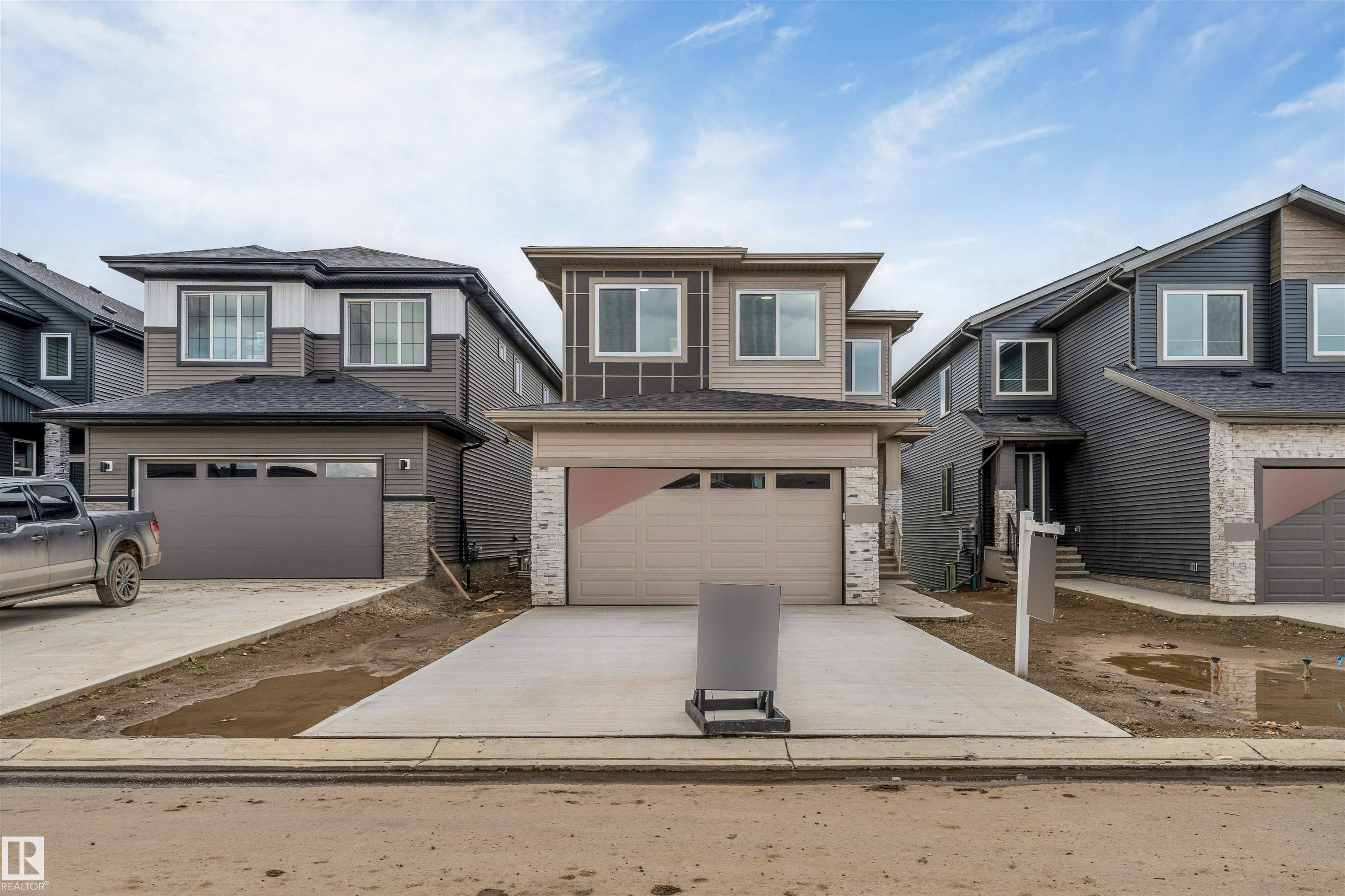 47 Norwyk WY, E4504135, Alberta,
