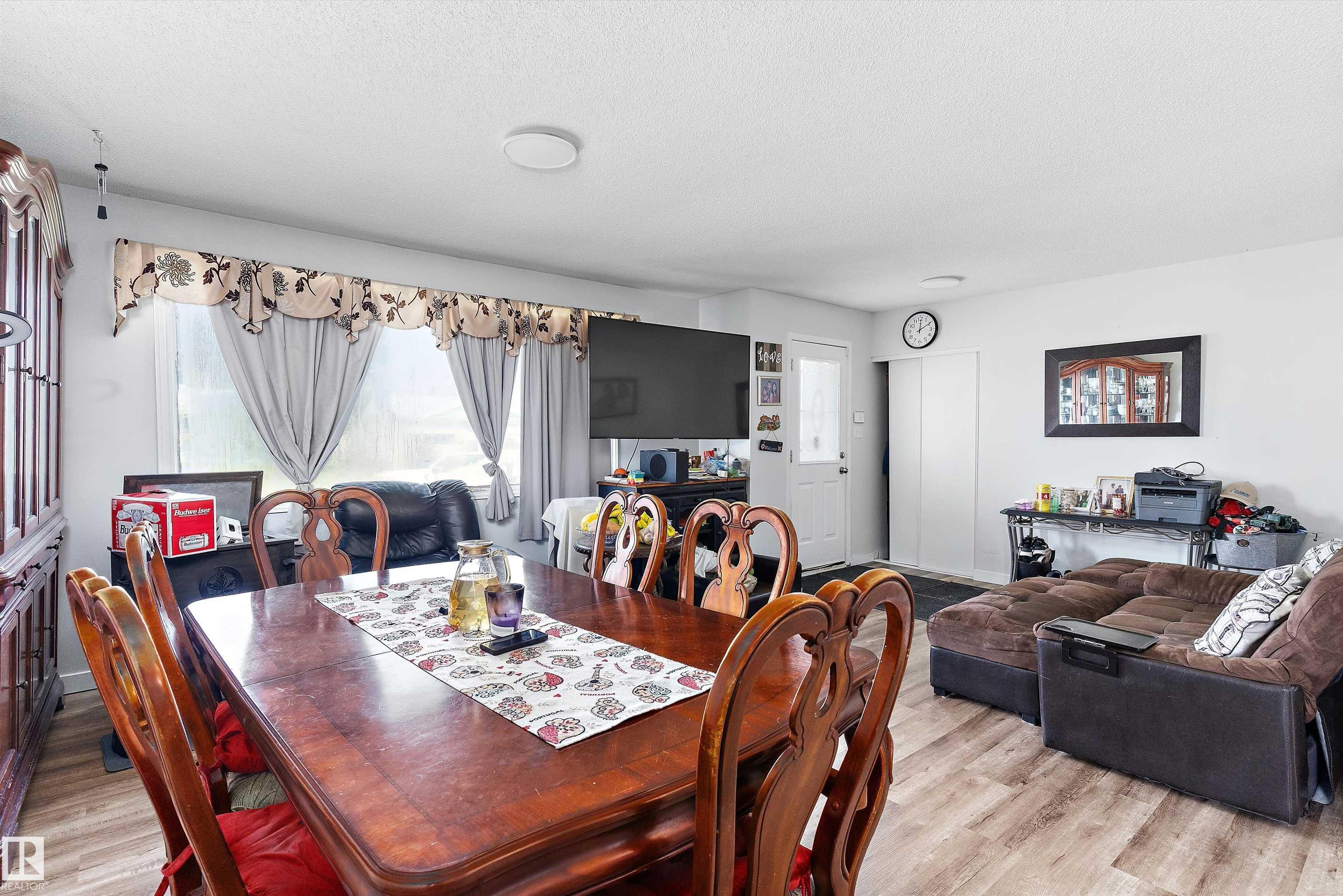 Fifth View of 5815 136 Avenue, Belvedere, Edmonton, Alberta, T5A 0N4