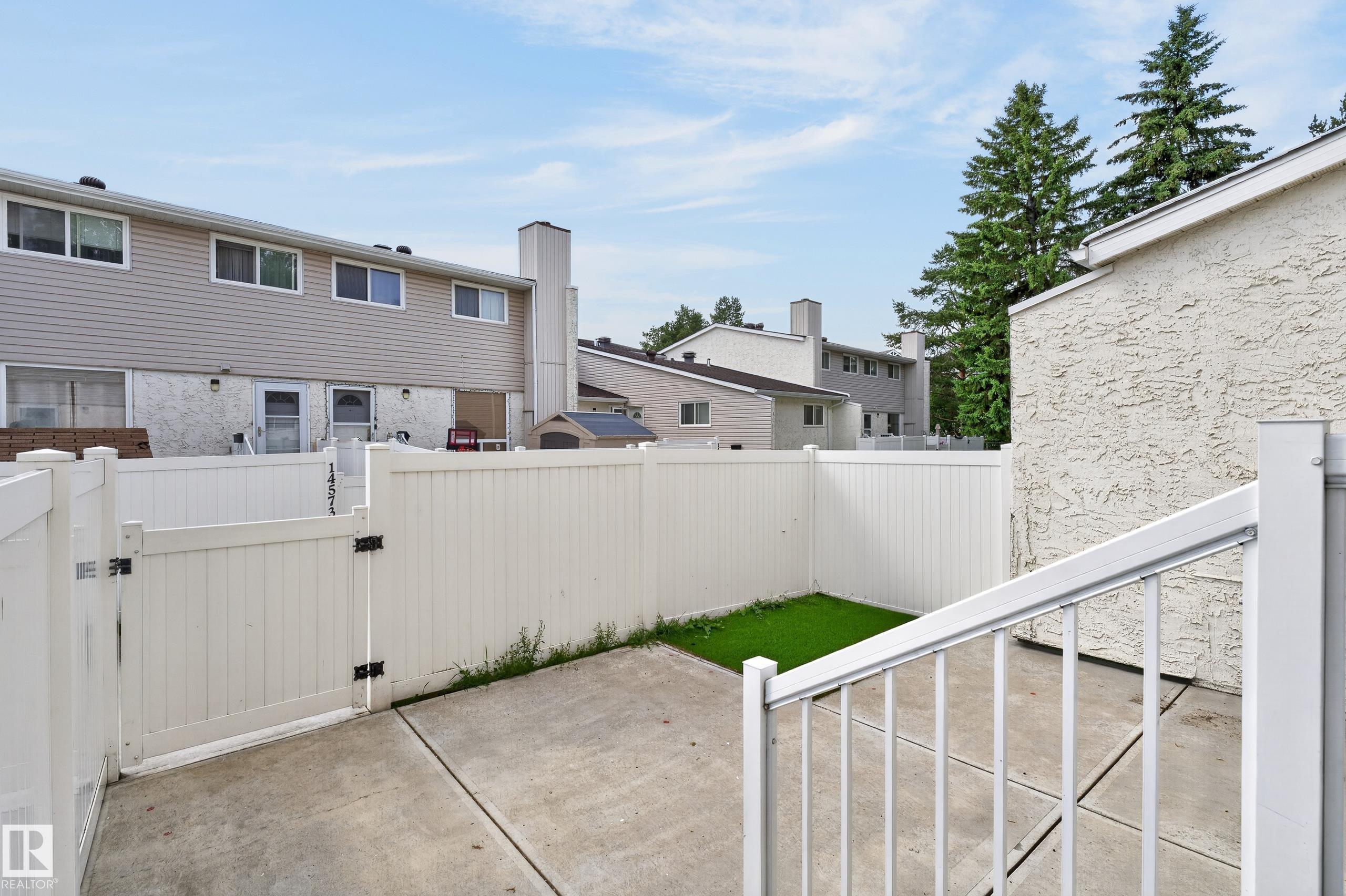 Fifth View of 14557 121 Street, Caernarvon, Edmonton, Alberta, T5X 2S2