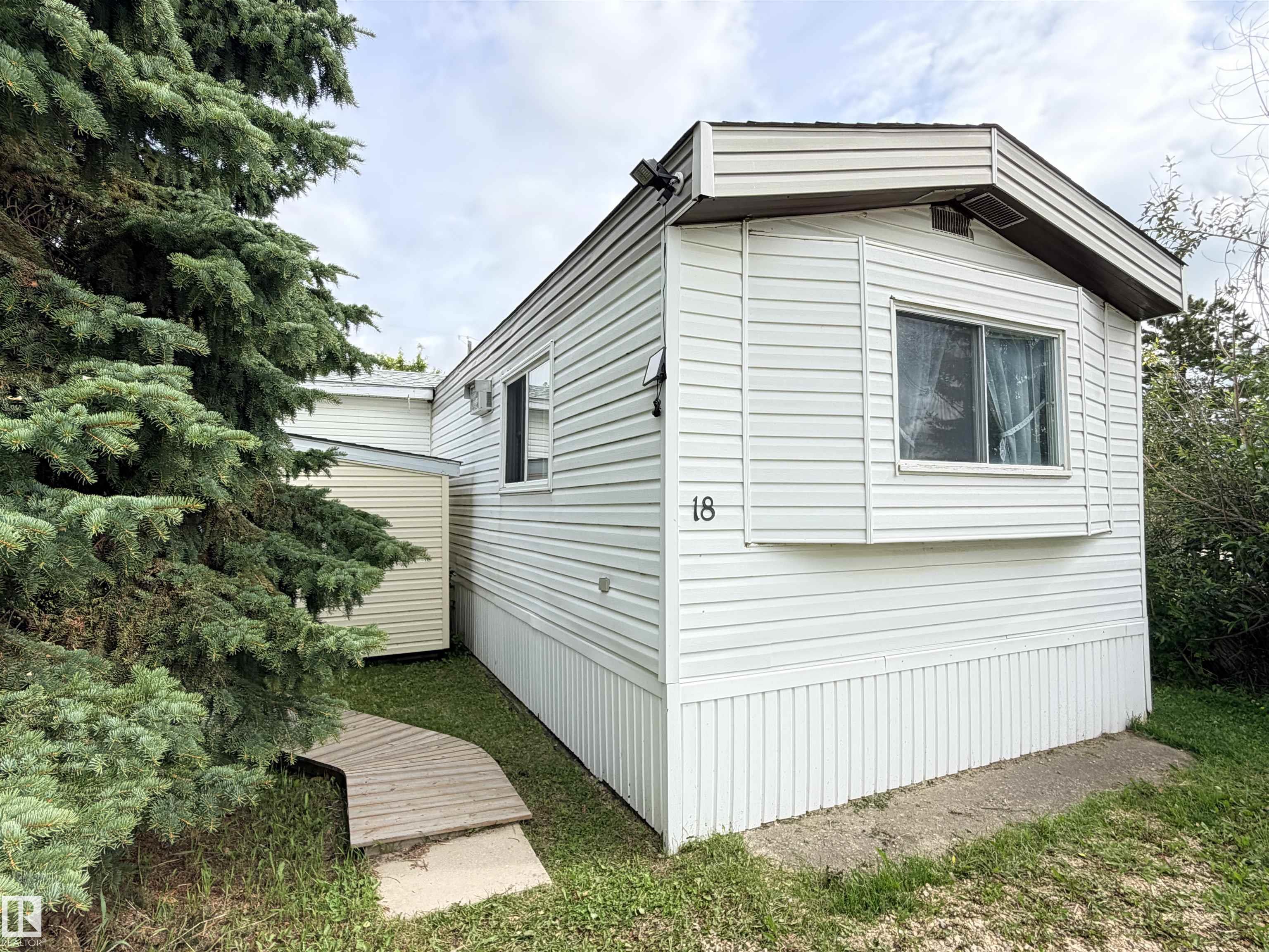 18 9501 104 Avenue, E4504345, Alberta,