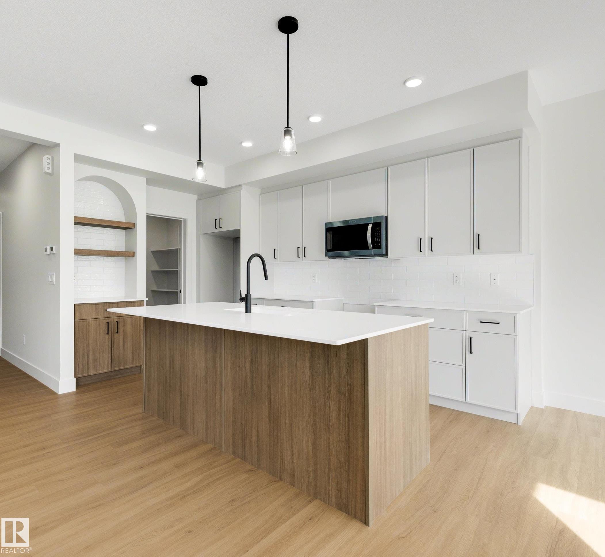 16 Grayson Green, E4504399, Alberta,