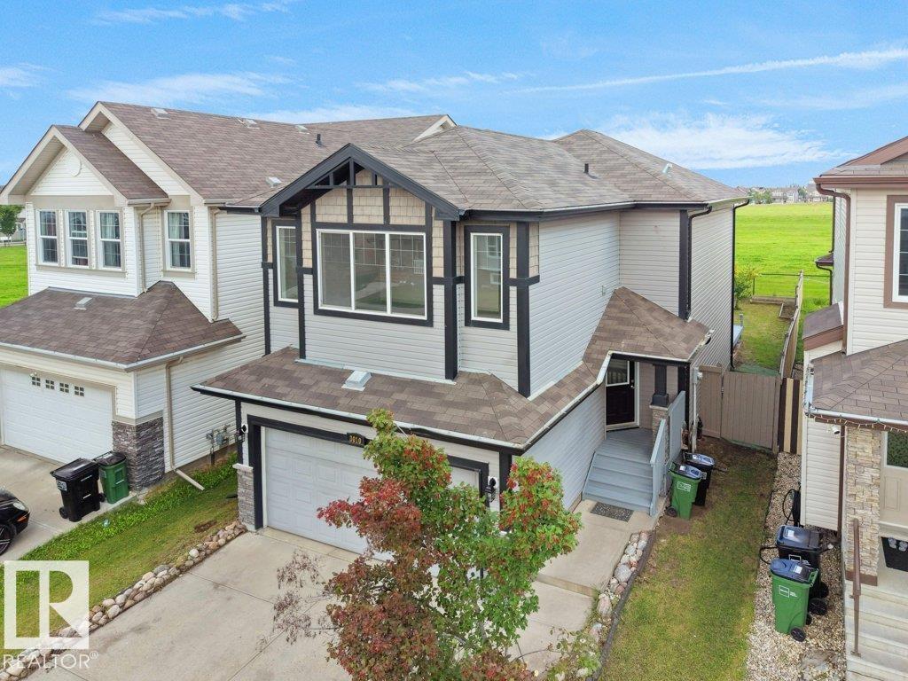 Second View of 3010 17A Ave, Laurel, Edmonton, Alberta, T6T 0R8