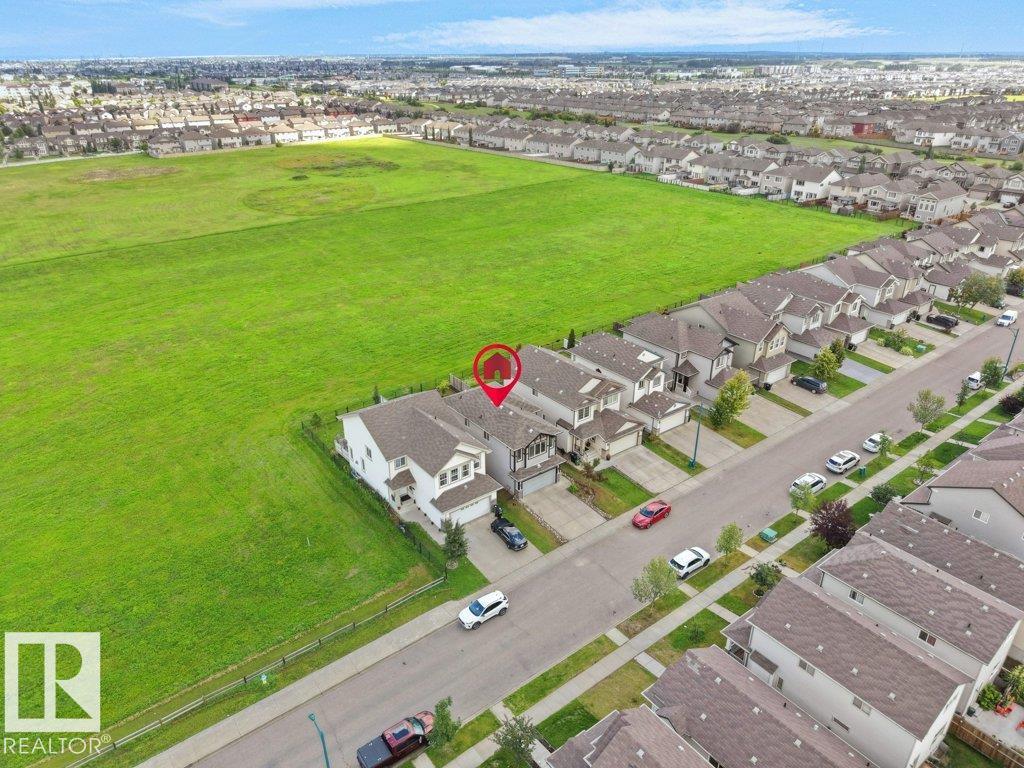 Fourth View of 3010 17A Ave, Laurel, Edmonton, Alberta, T6T 0R8