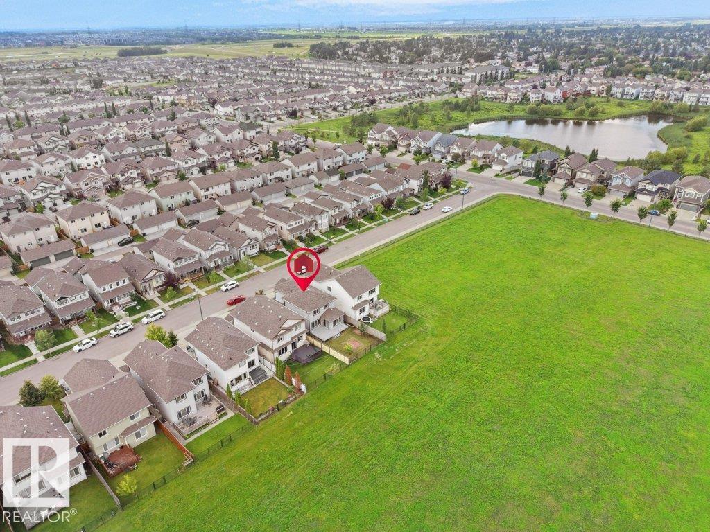 Fifth View of 3010 17A Ave, Laurel, Edmonton, Alberta, T6T 0R8