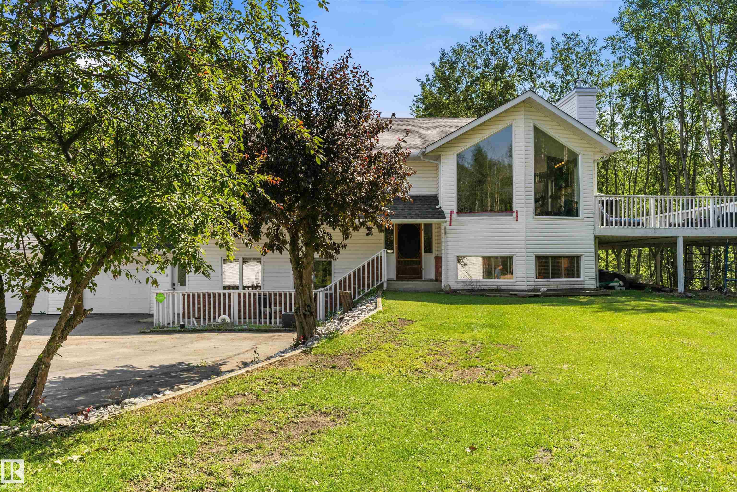 Second View of 21410 TWP ROAD 524, Baronwood, Rural Strathcona County, Alberta, T8E 2H5