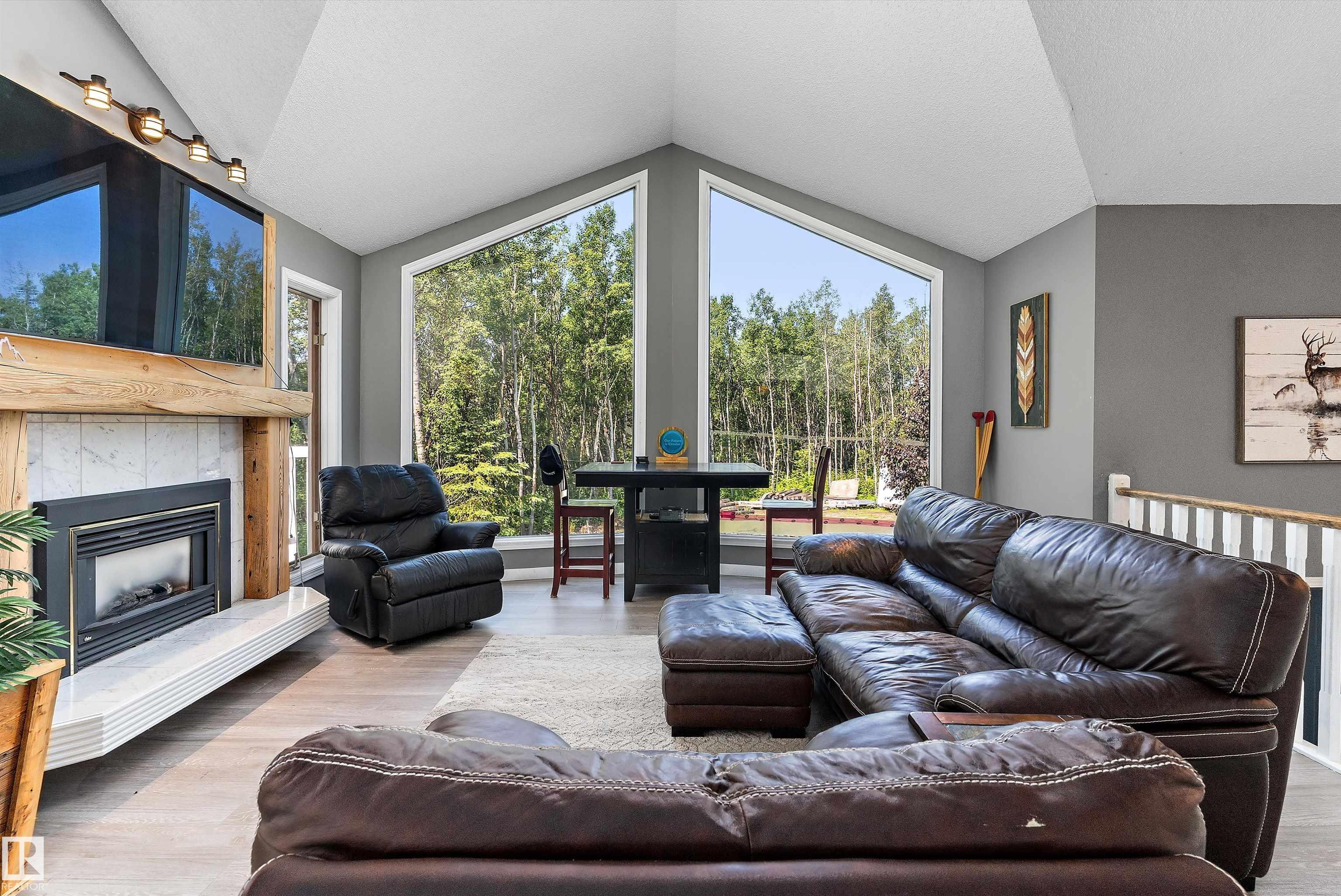 Fifth View of 21410 TWP ROAD 524, Baronwood, Rural Strathcona County, Alberta, T8E 2H5