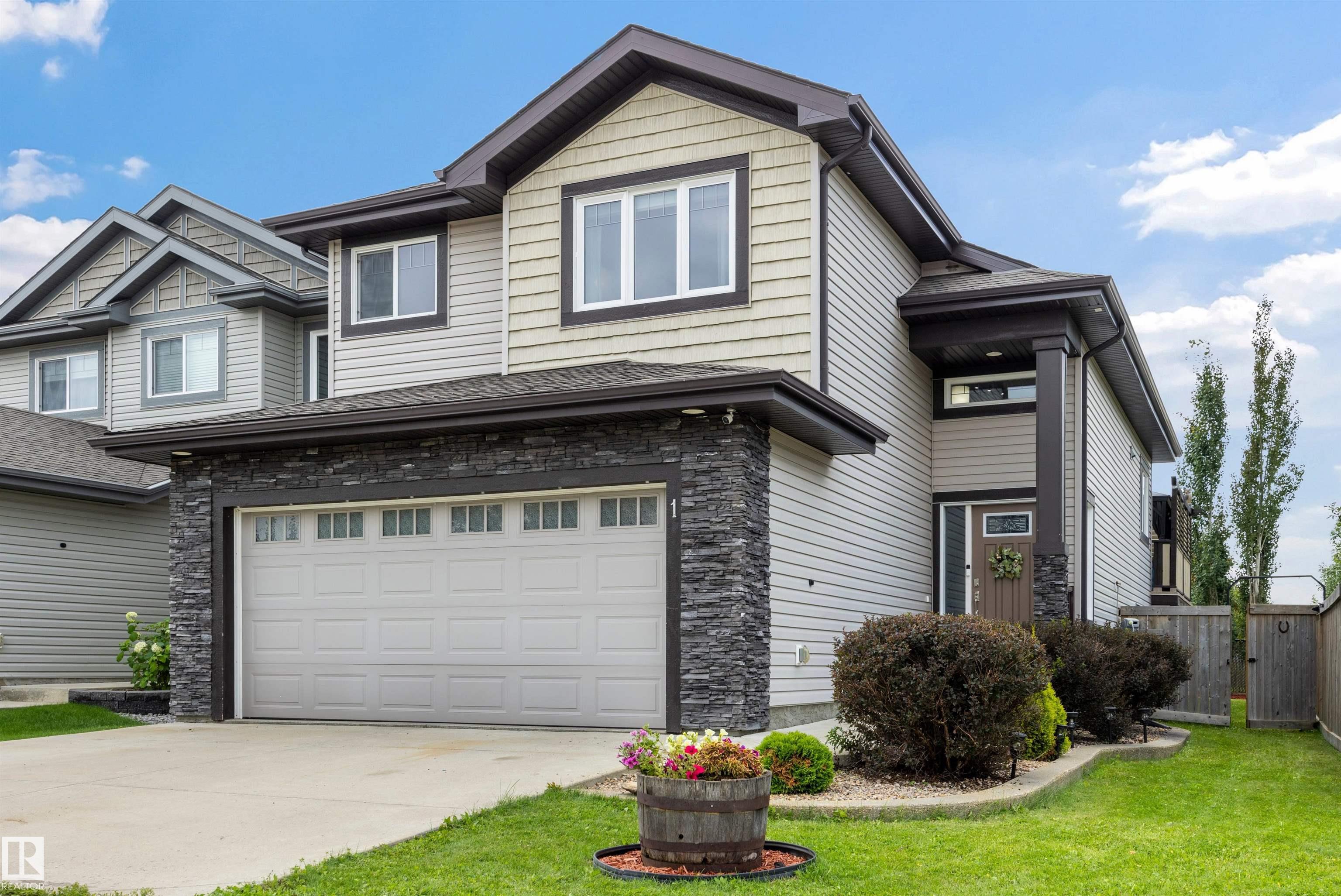 1 DITTRICH Avenue, E4504480, Alberta,