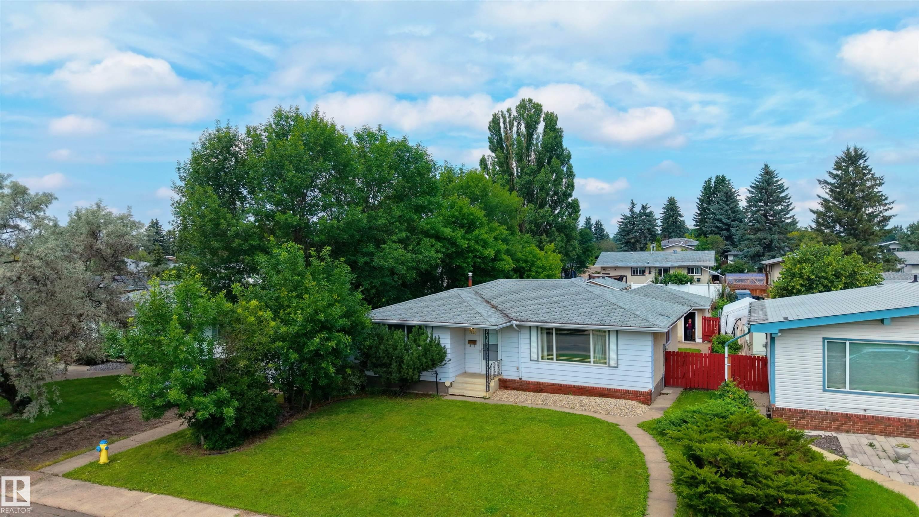 7120 139 Avenue, E4504498, Alberta,