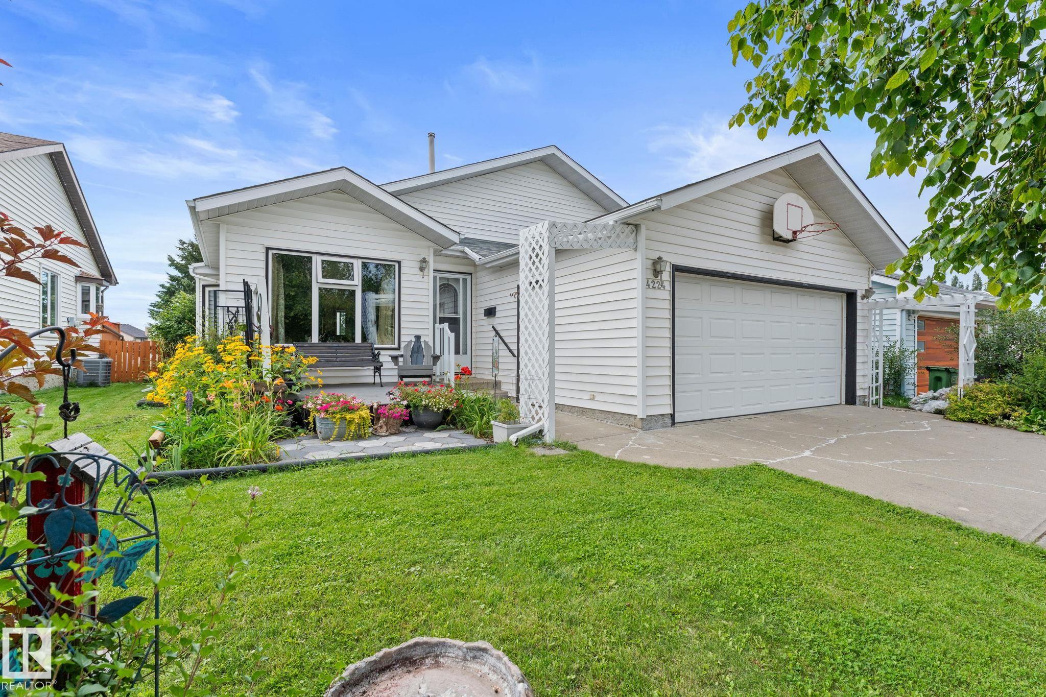 Main View of 4224 33A Street, Larkspur, Edmonton, Alberta, T6T 1E7