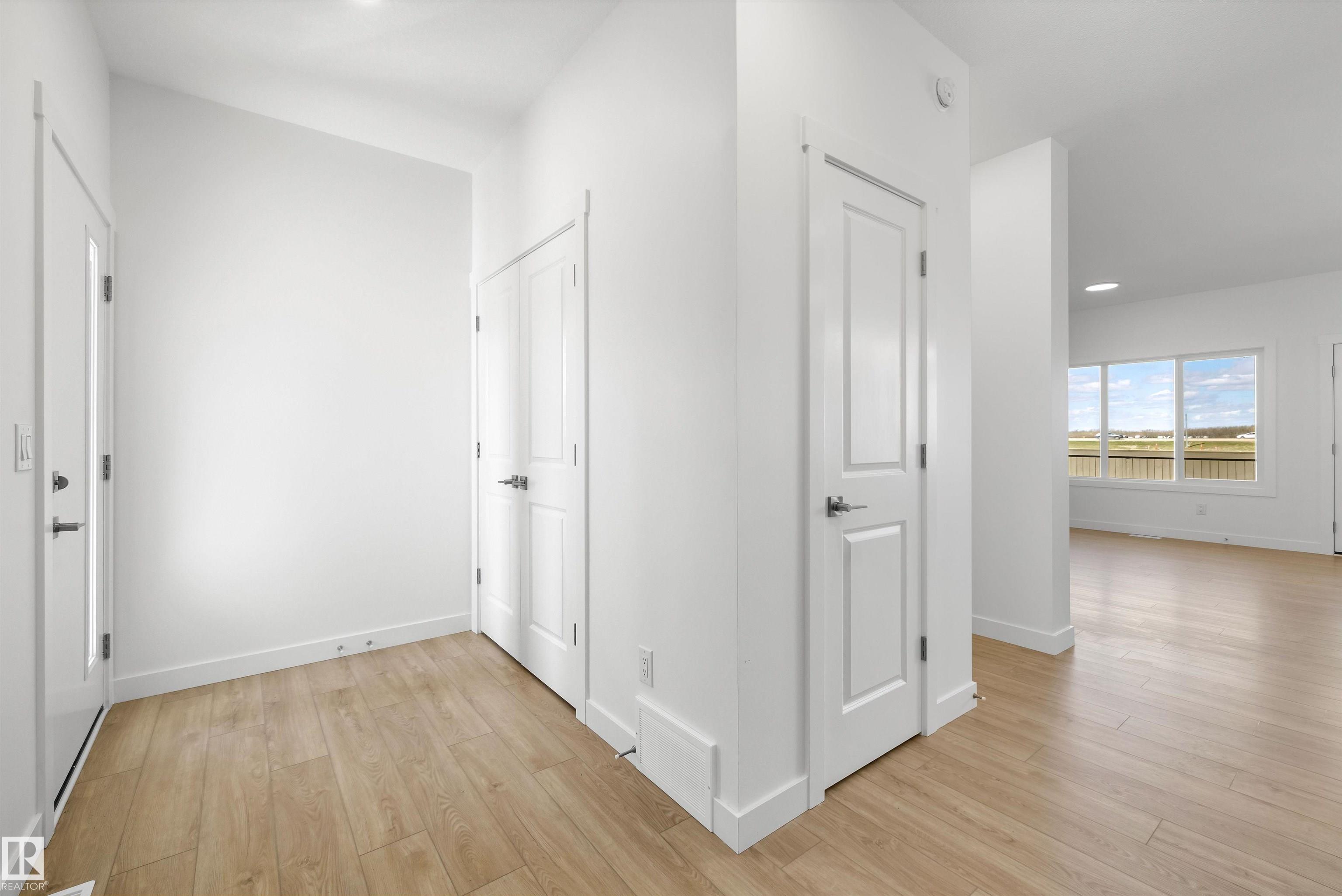 Fifth View of 8616 183 Avenue, Klarvatten, Edmonton, Alberta, T5Z 0X5