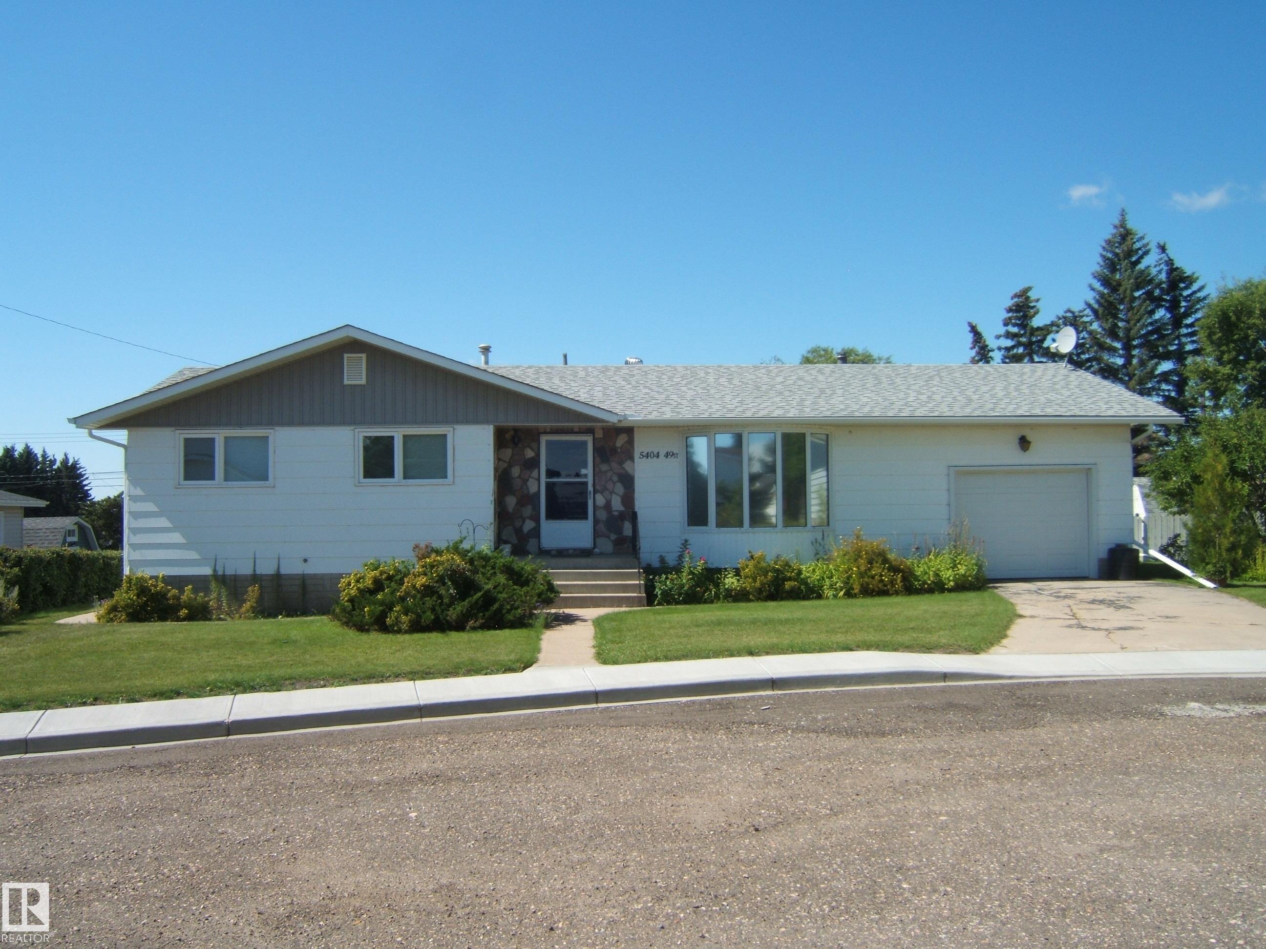5404 49 Street, E4504599, Alberta,