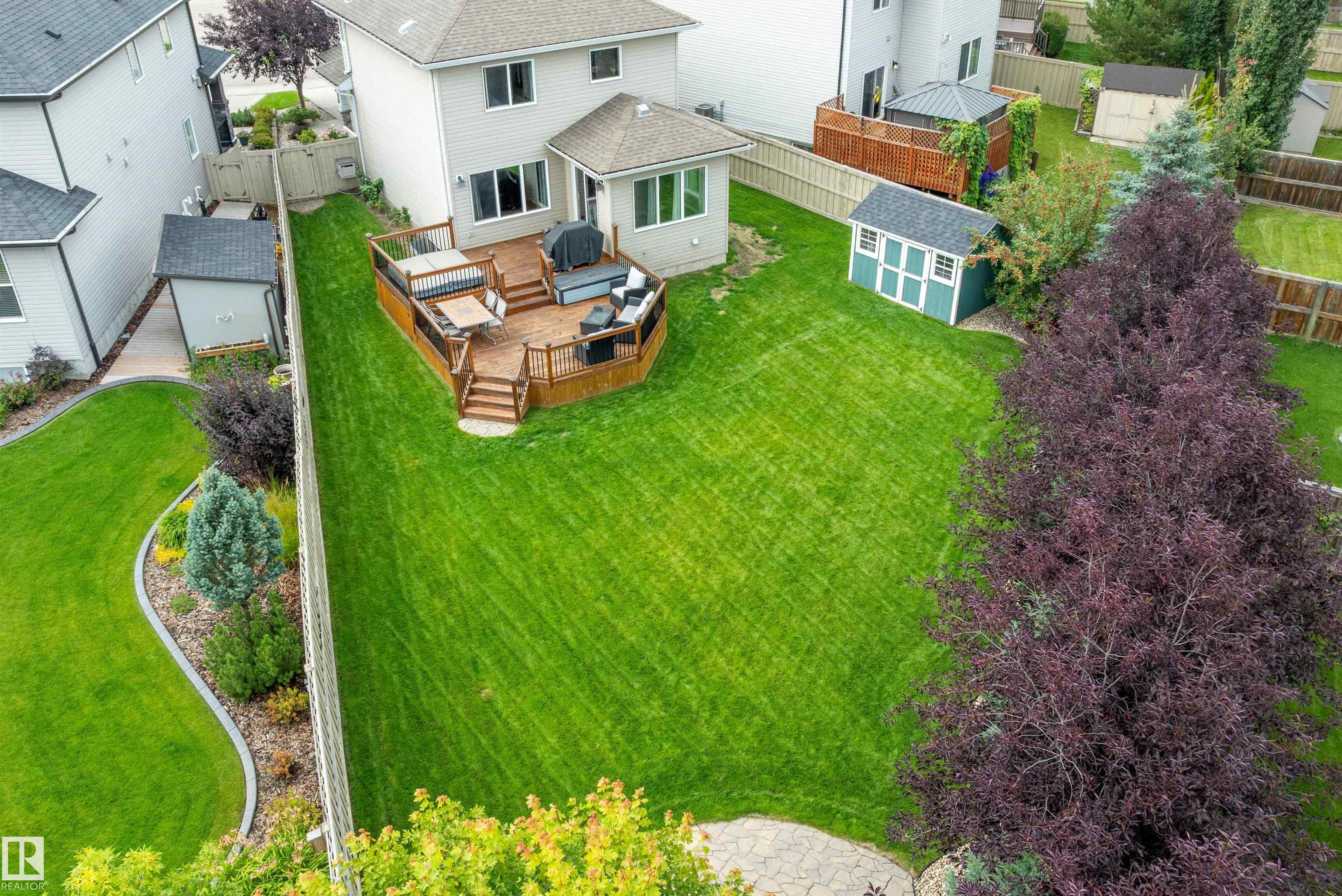 Second View of 3922 AGAR Court, Allard, Edmonton, Alberta, T6W 2G3