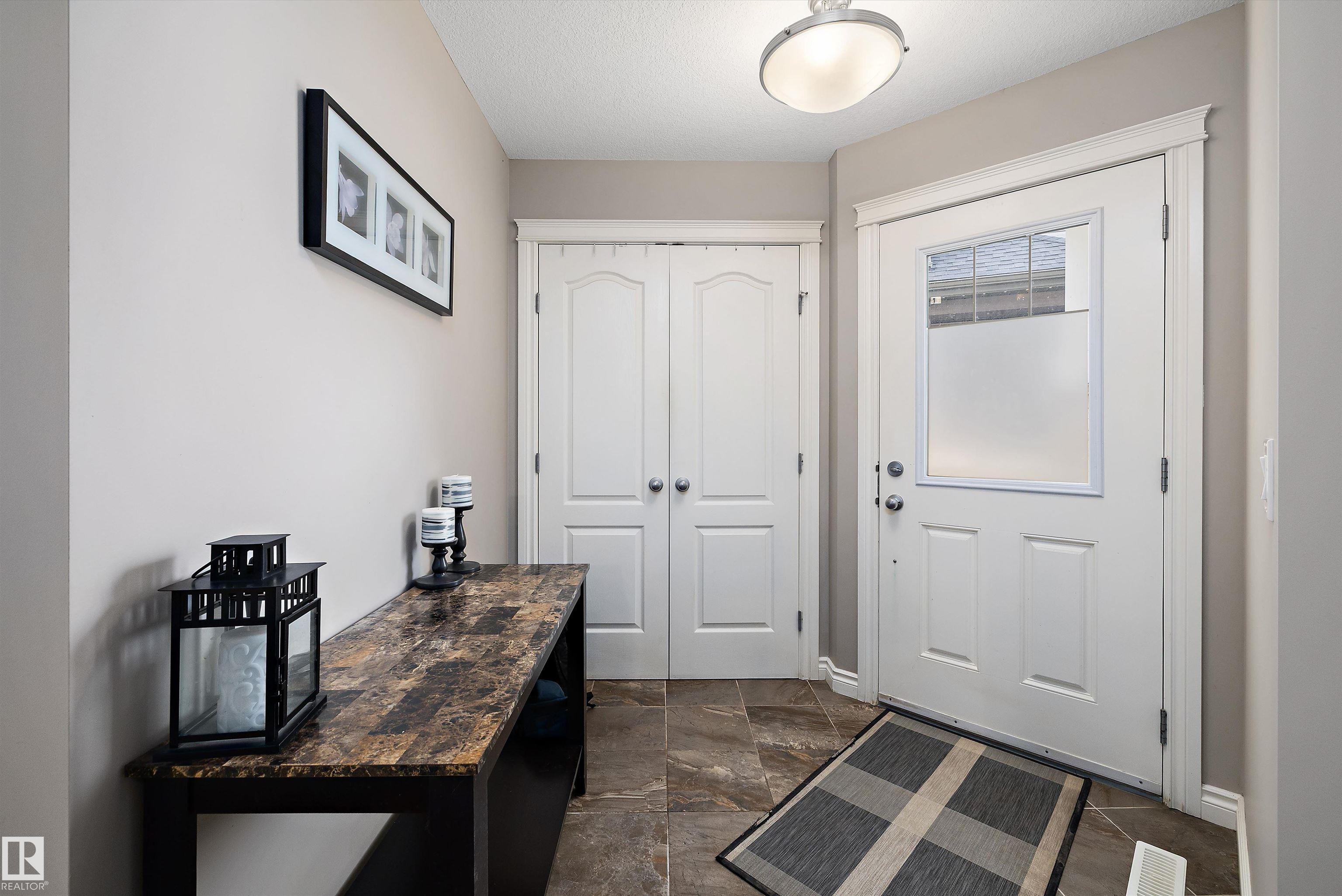 Fifth View of 3922 AGAR Court, Allard, Edmonton, Alberta, T6W 2G3
