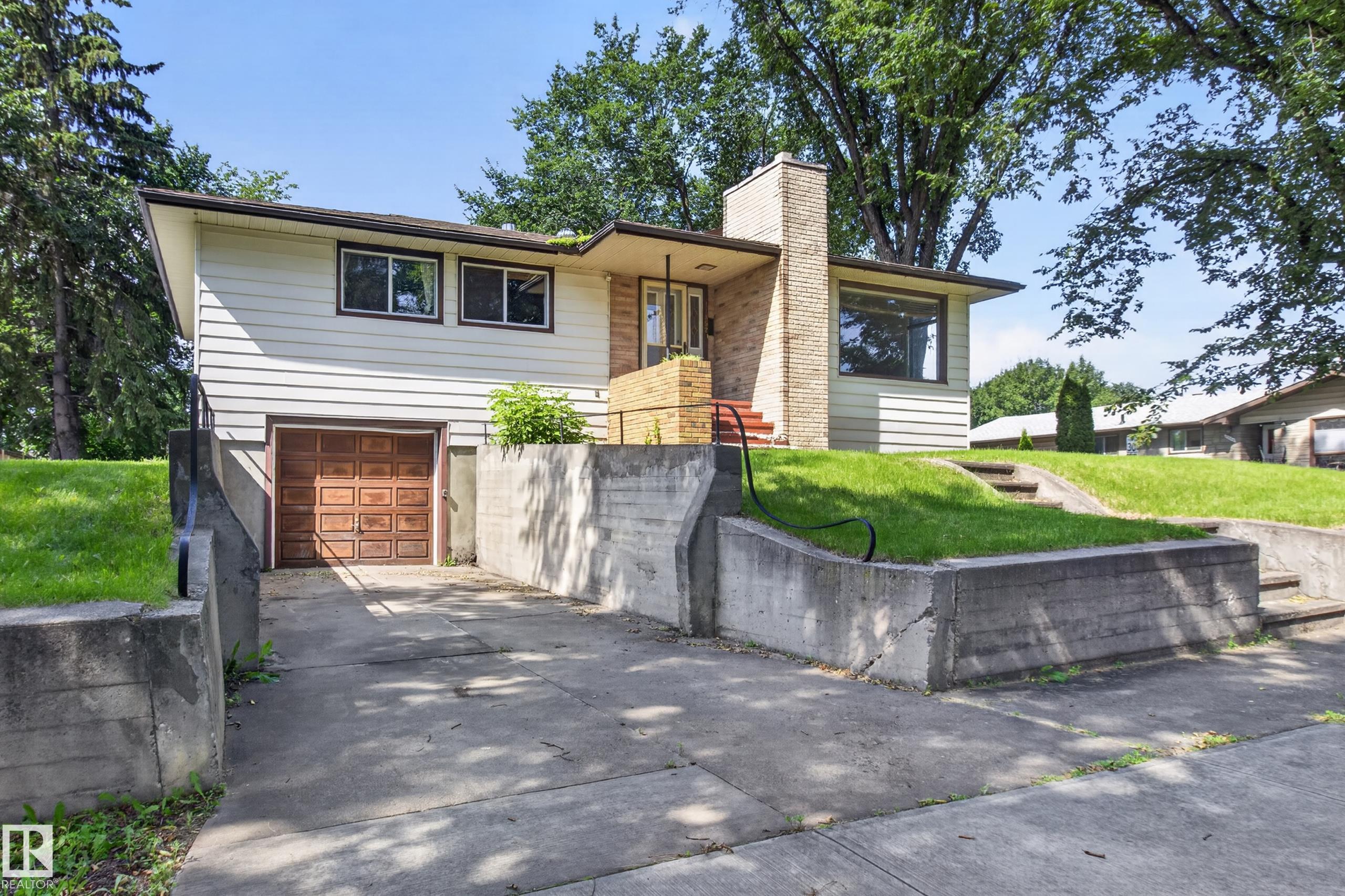 11852 55 Street, E4504654, Alberta,