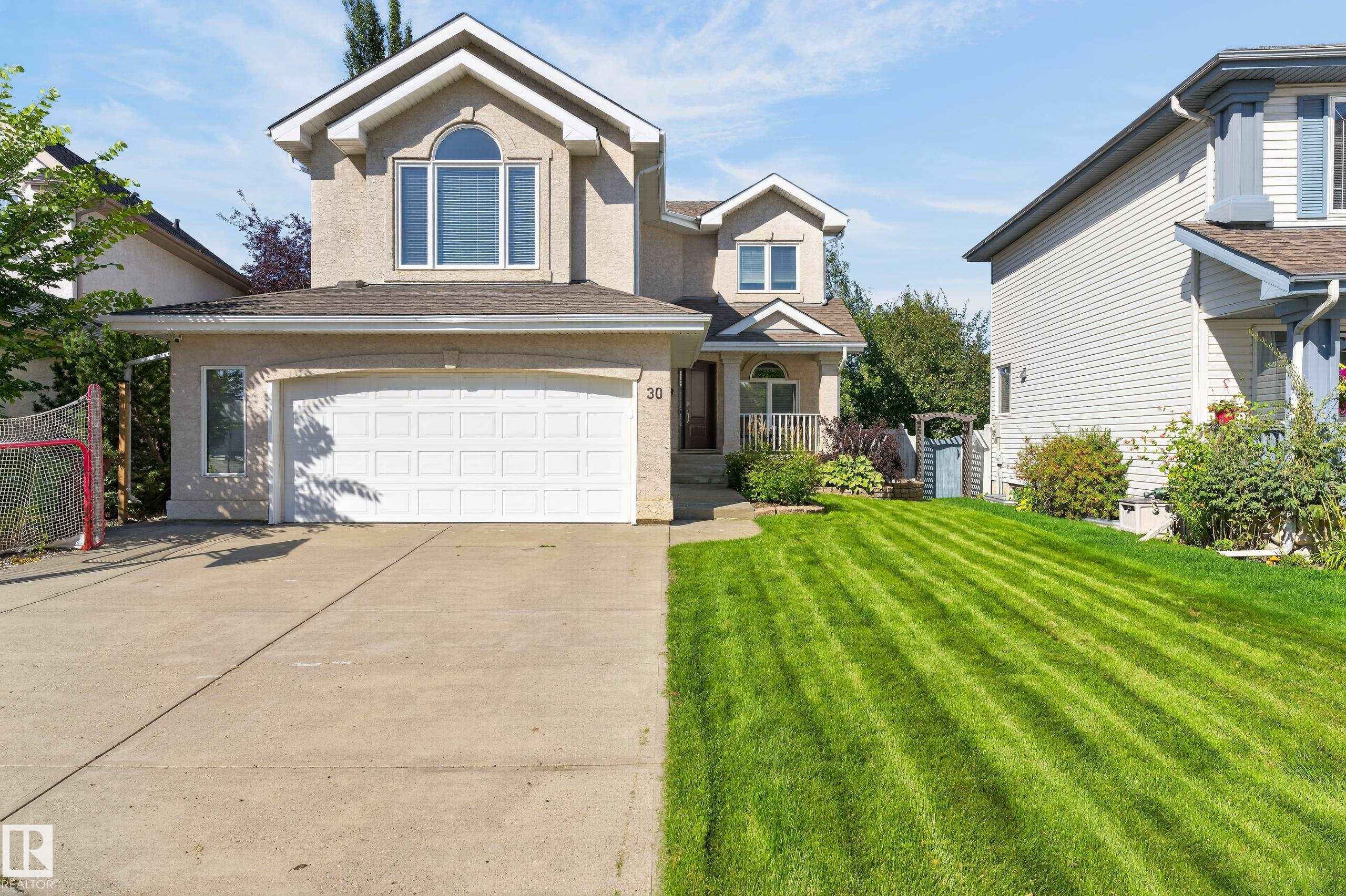 30 Hillcrest Place, E4504673, Alberta,