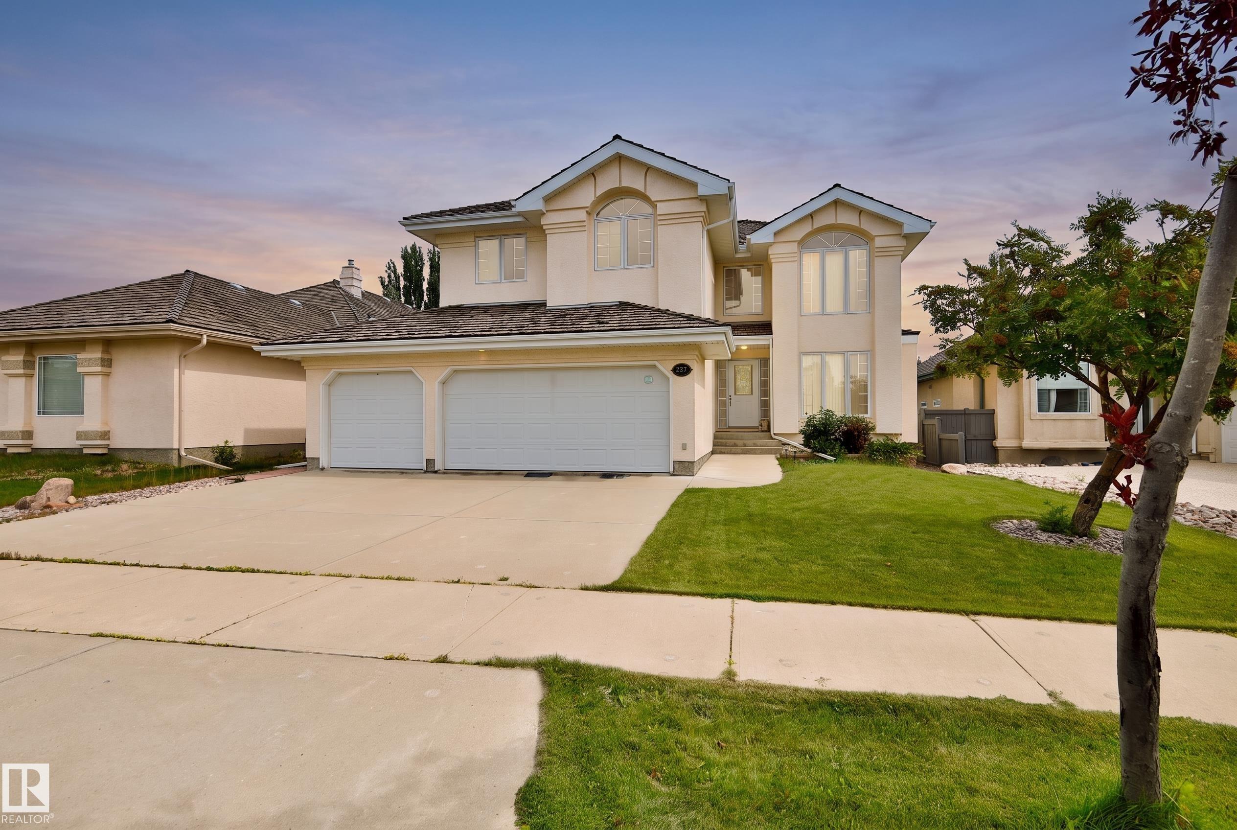 237 DARLINGTON Crescent, E4504683, Alberta,