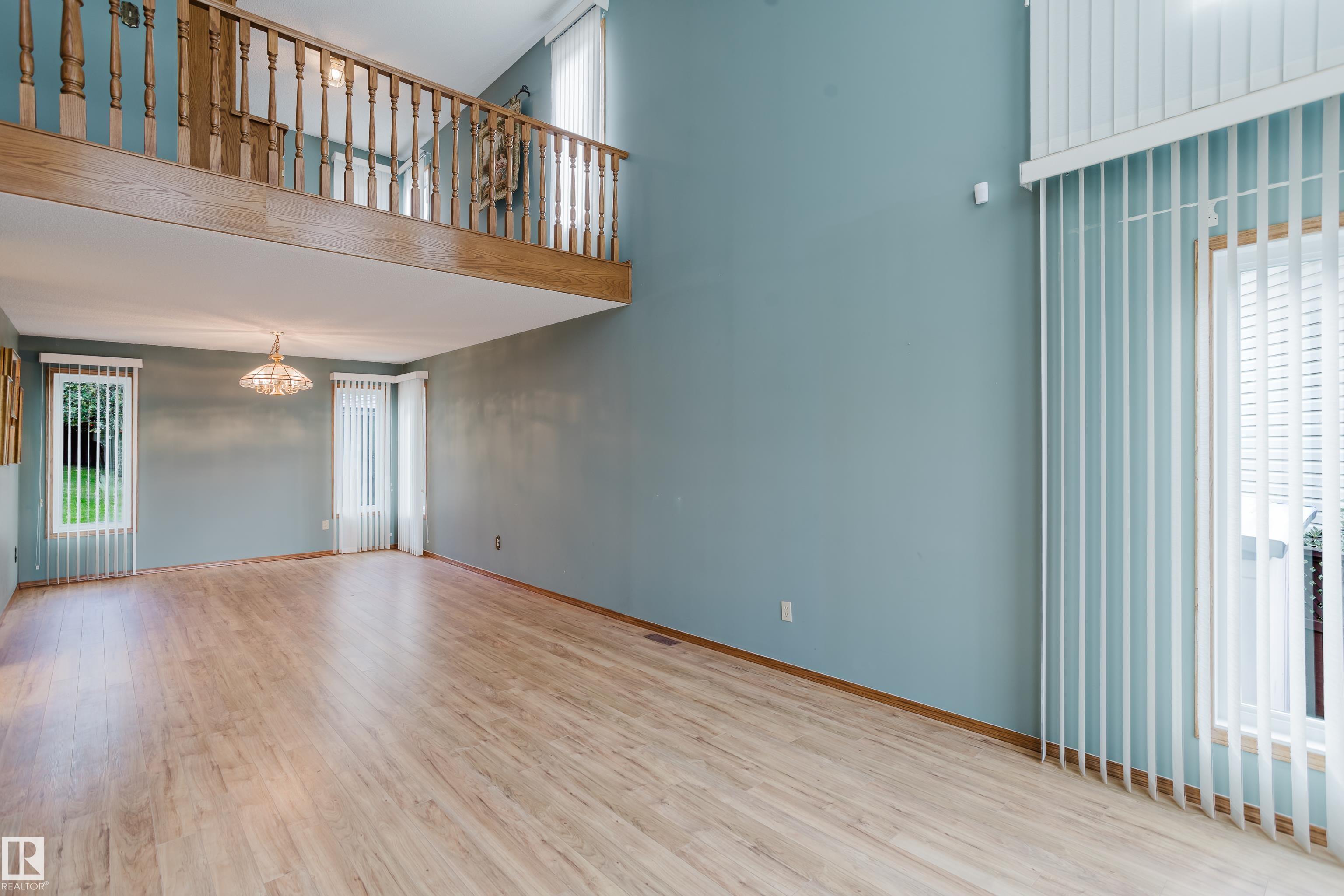 Fourth View of 7 HILLTOP Crescent, Heritage Hills, Sherwood Park, Alberta, T8A 5E3